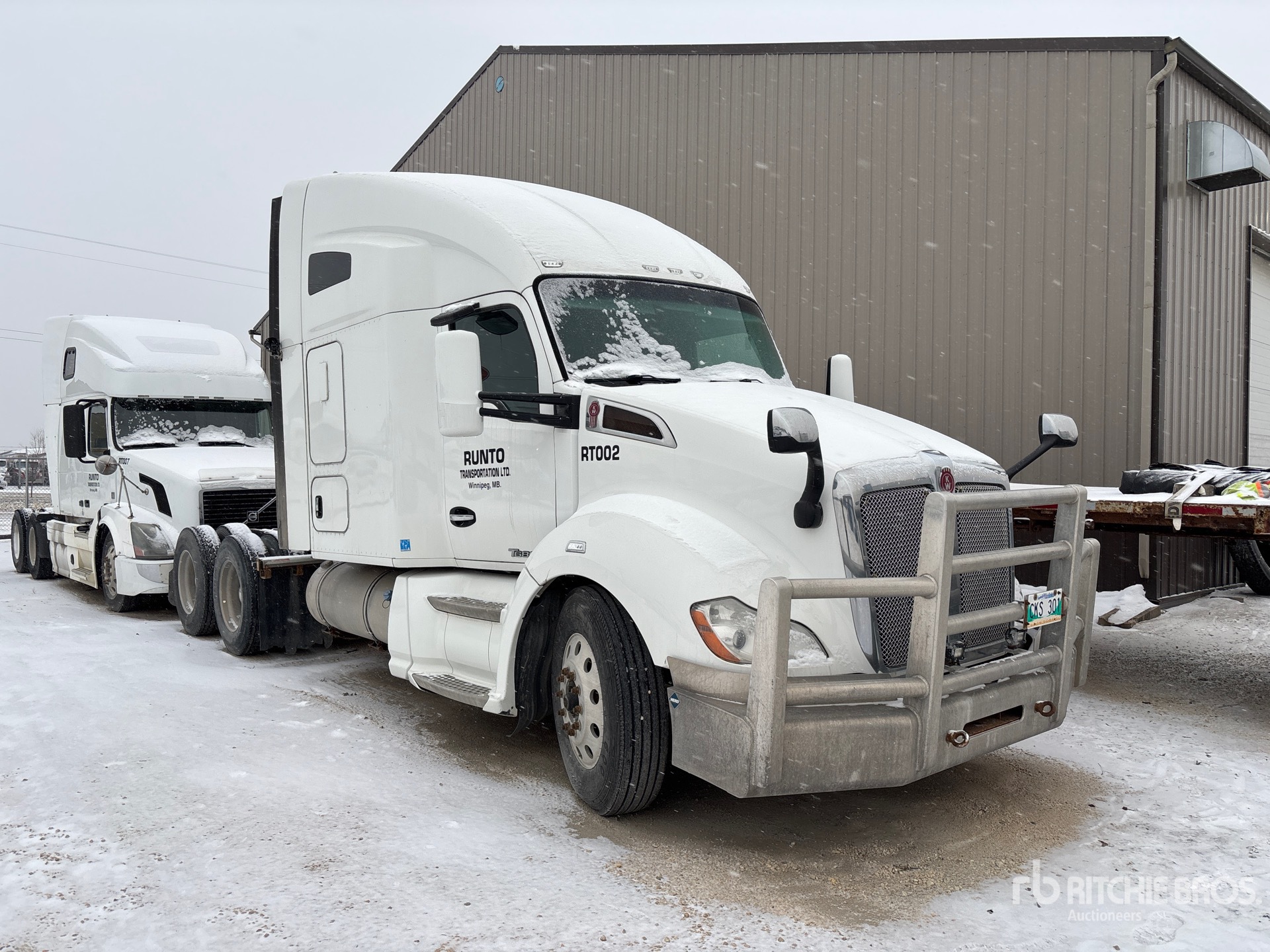 Aspect général with Image, coin avant droit