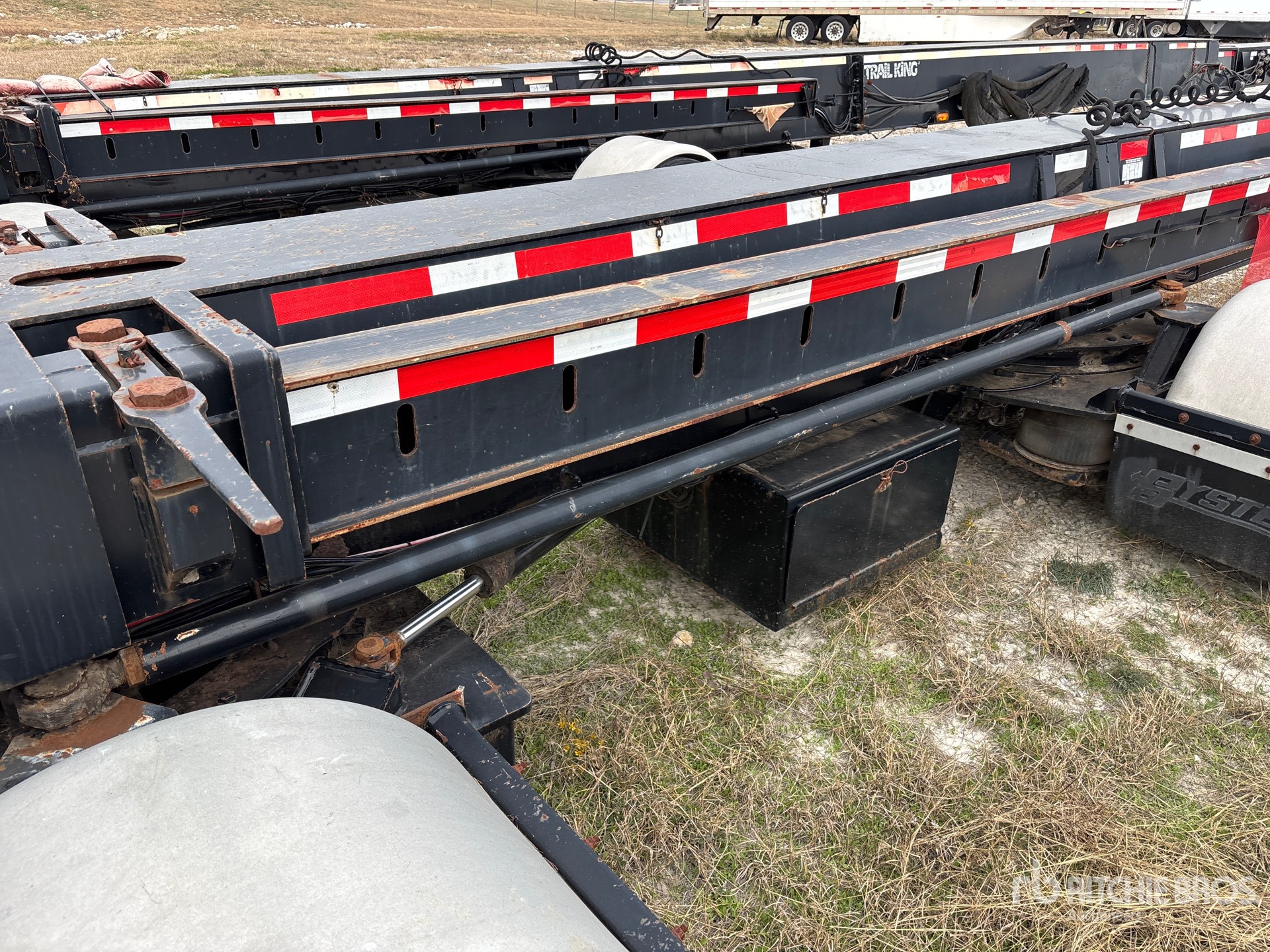 2009 Trail King TK70EFX-532