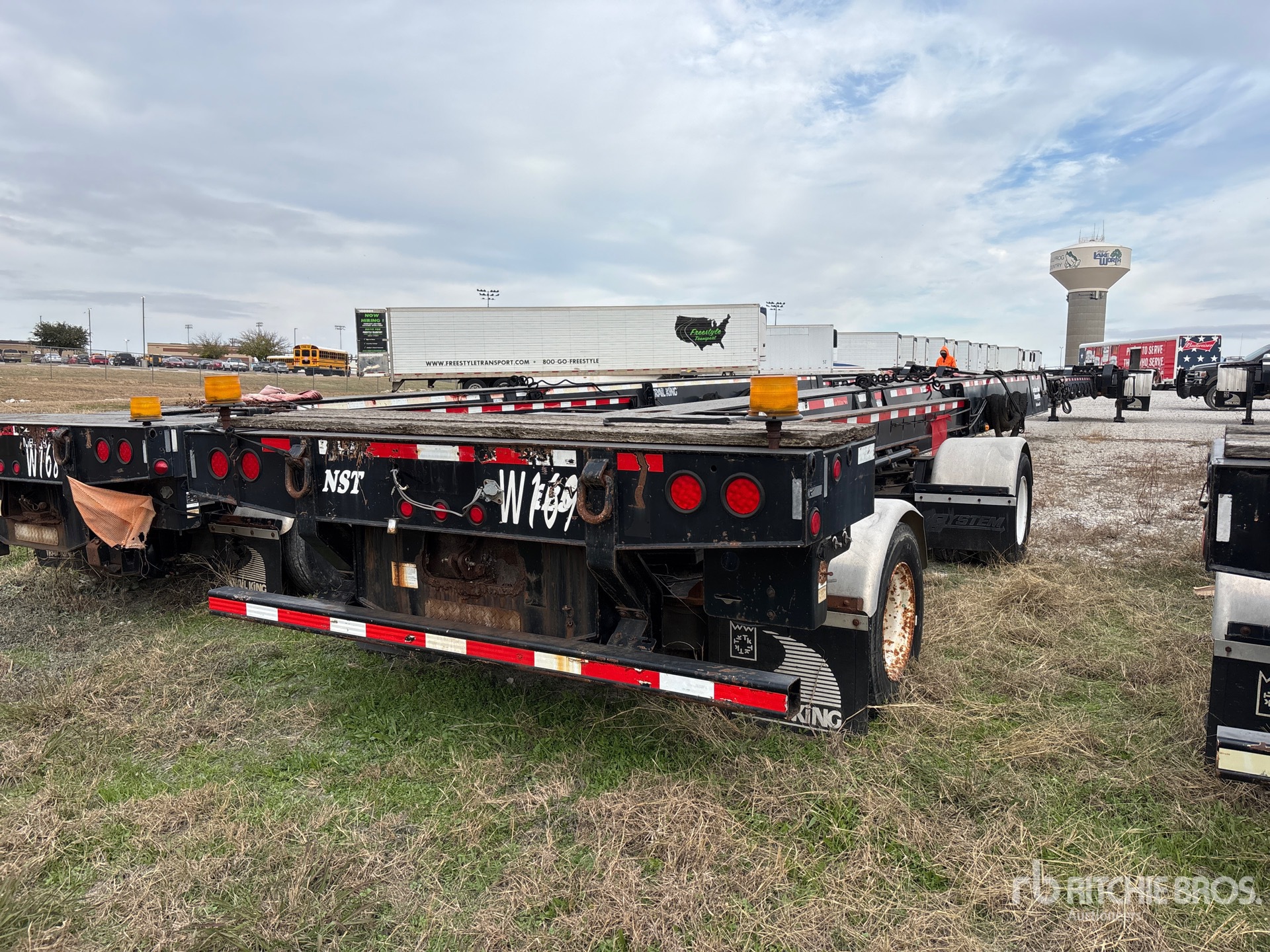2009 Trail King TK70EFX-532