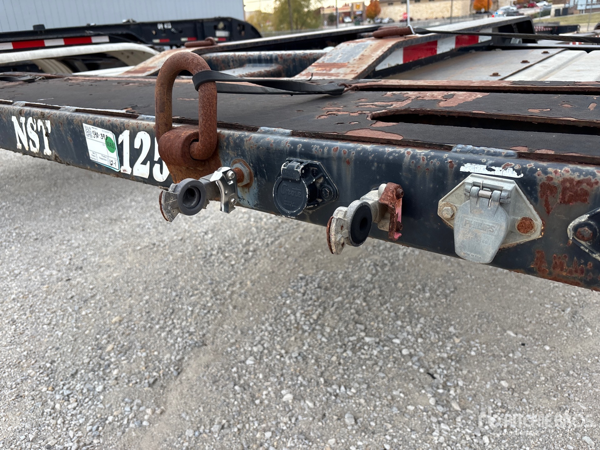 2009 Trail King TK70EFX-532