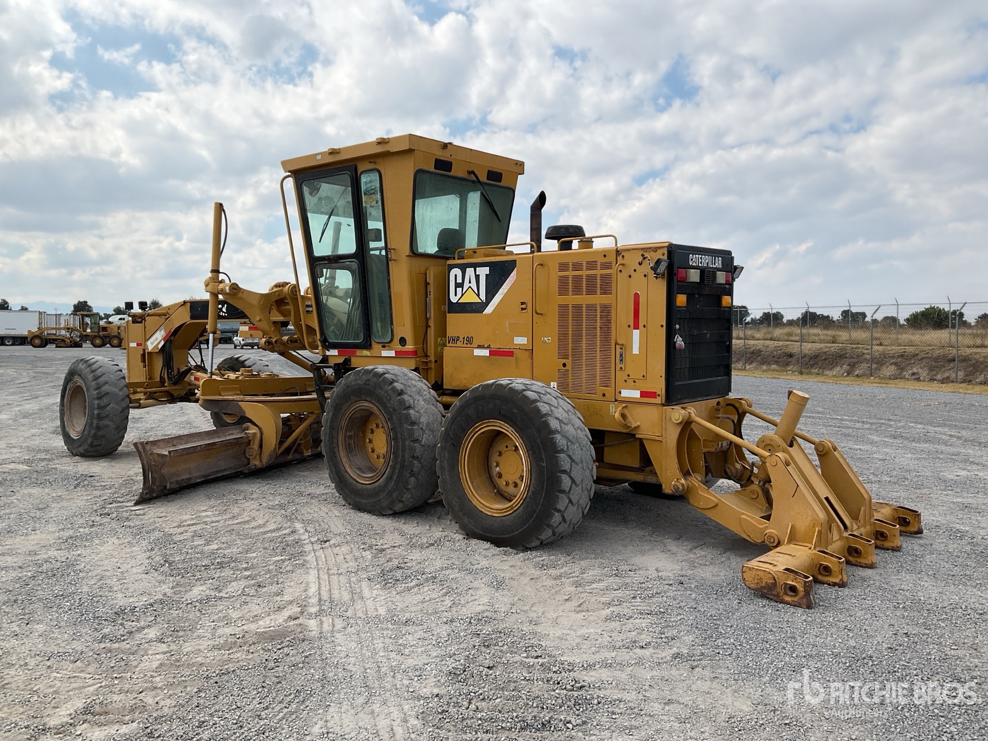 General Appearance with Imagen: esquina trasera izquierda