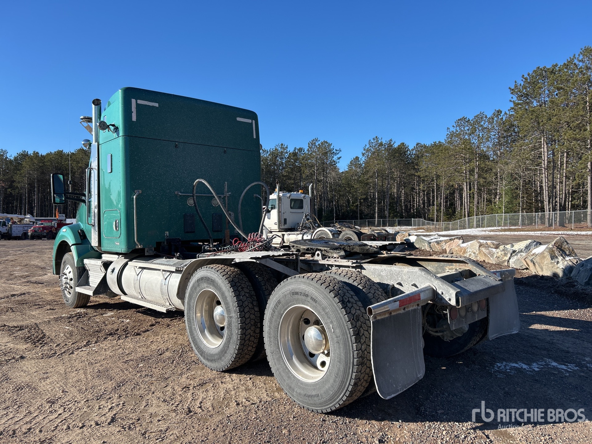 General Appearance with Picture, Left Rear Corner