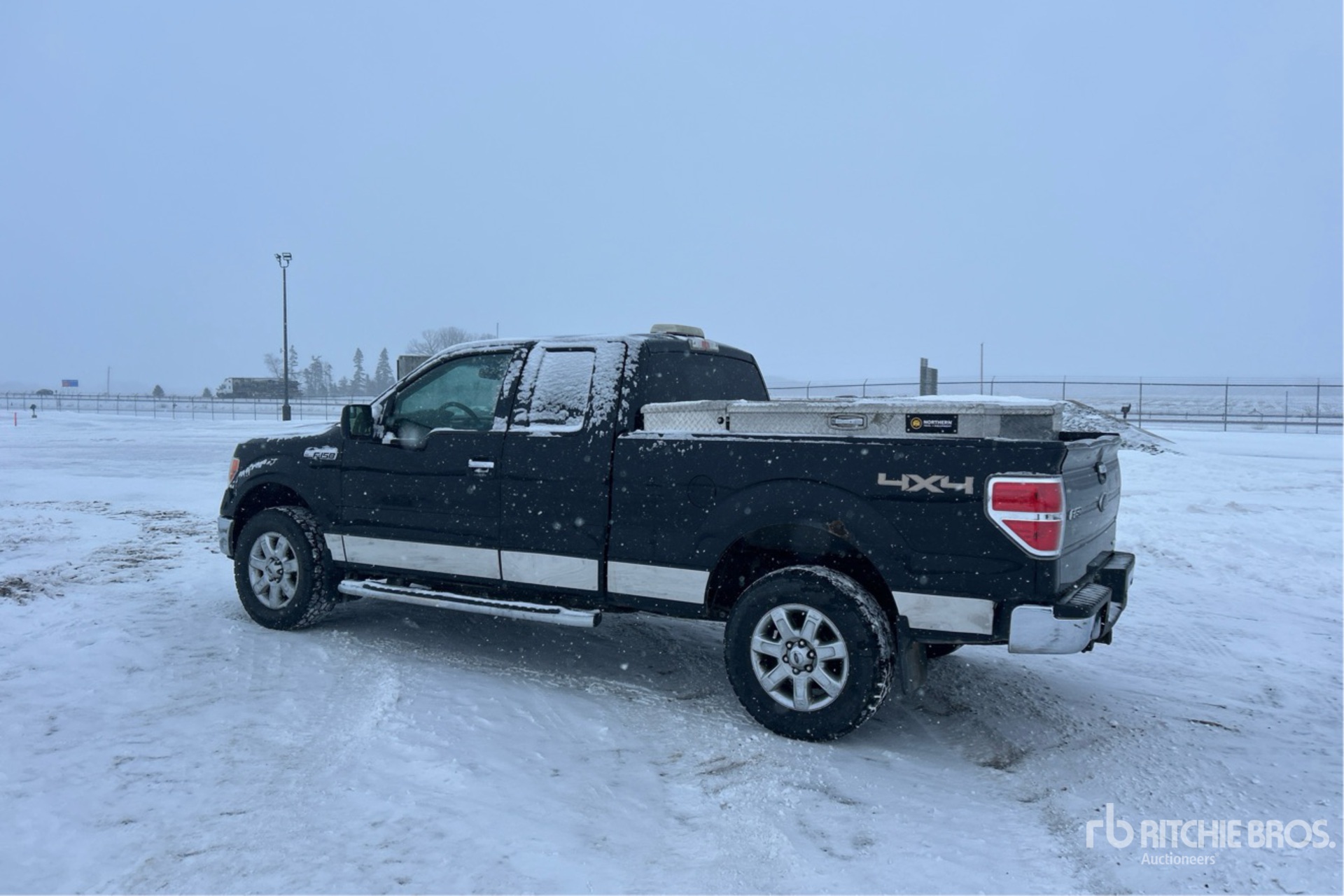 General Appearance with Picture, Left Rear Corner