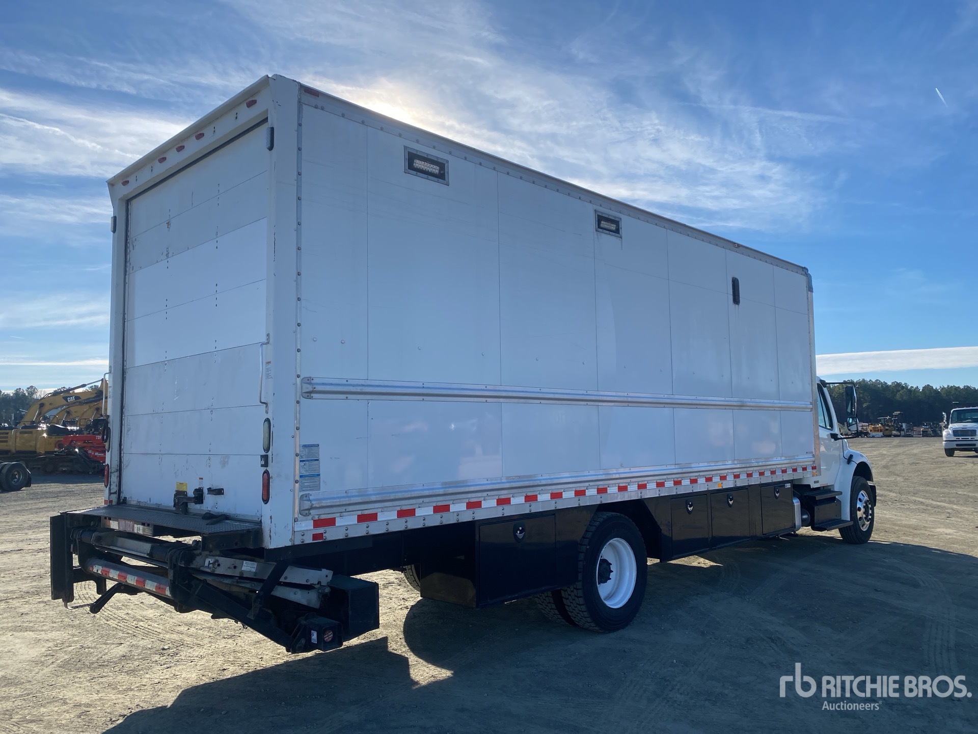 General Appearance with Image, coin arrière droit