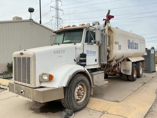 Peterbilt 357 4000 gal 6x4 Water Truck