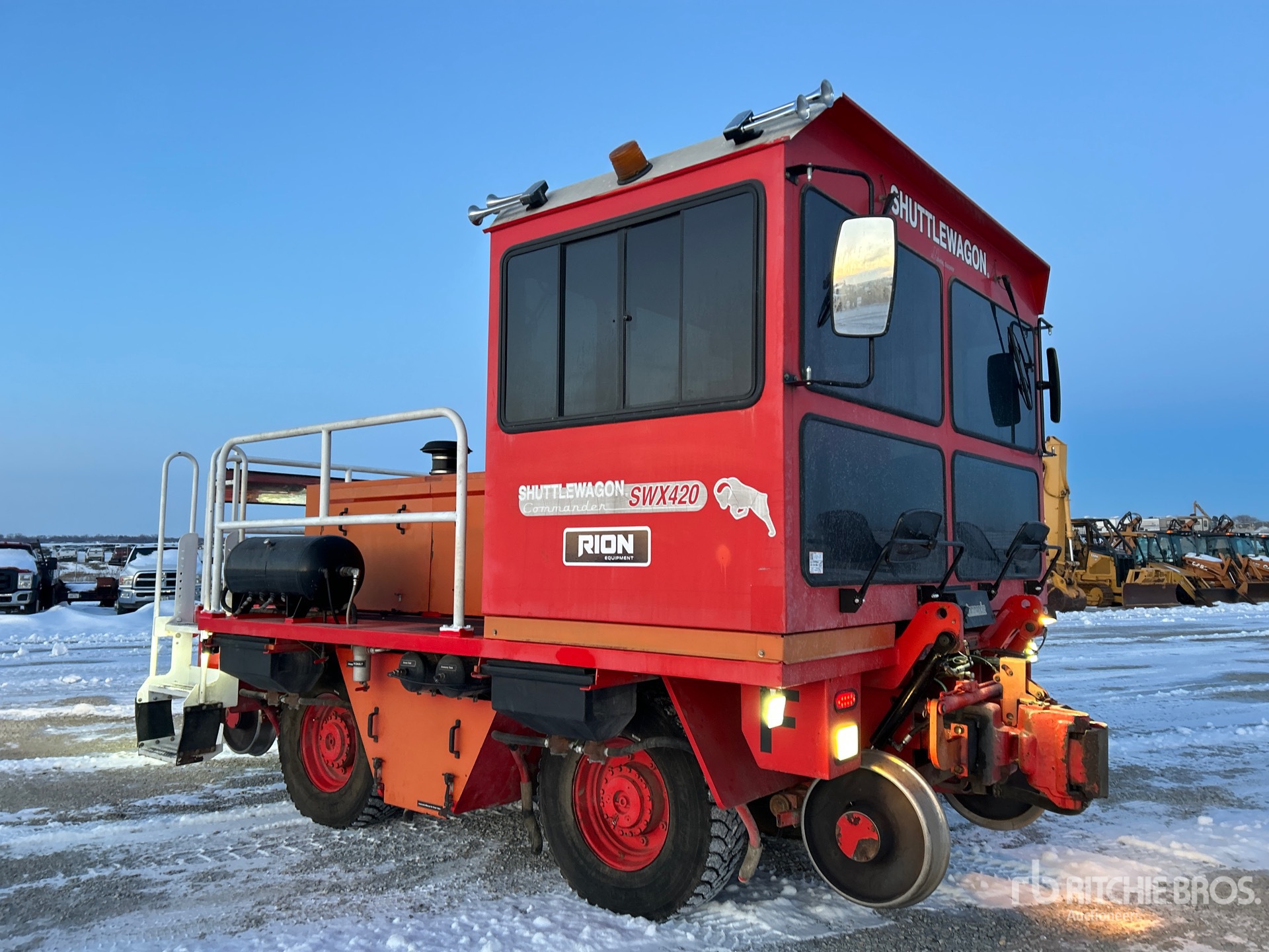 General Appearance with Bild, Ecke vorne rechts