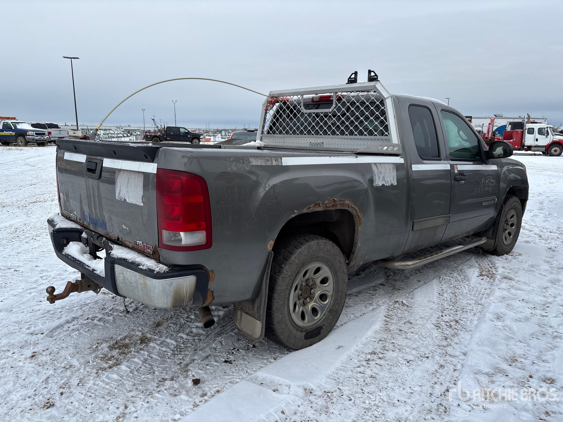 General Appearance with Picture, Right Rear Corner