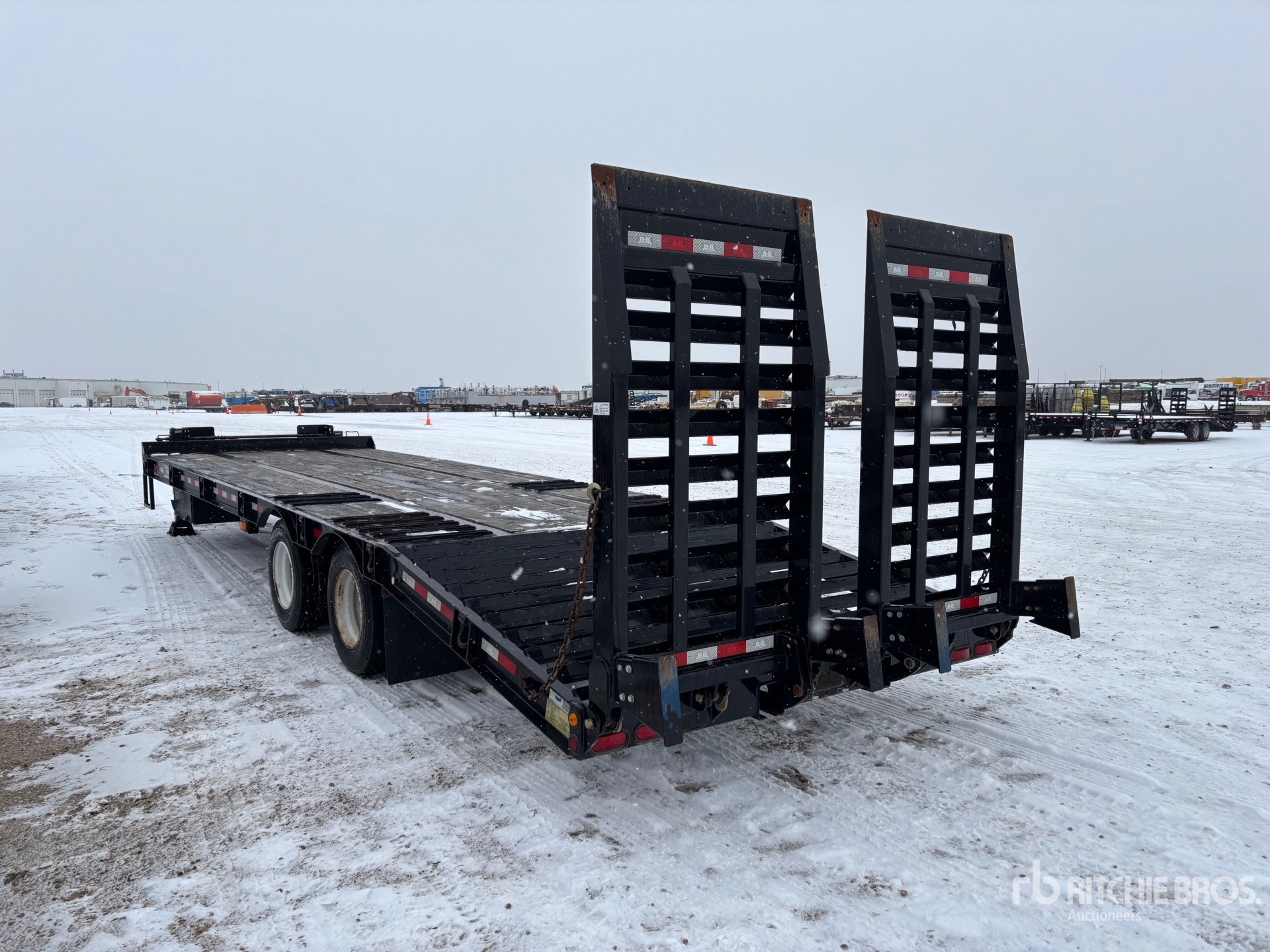 General Appearance with Bild, Ecke hinten links