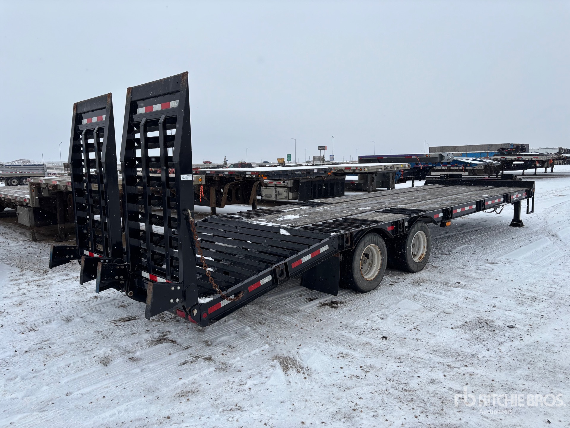 General Appearance with Bild, Ecke hinten rechts