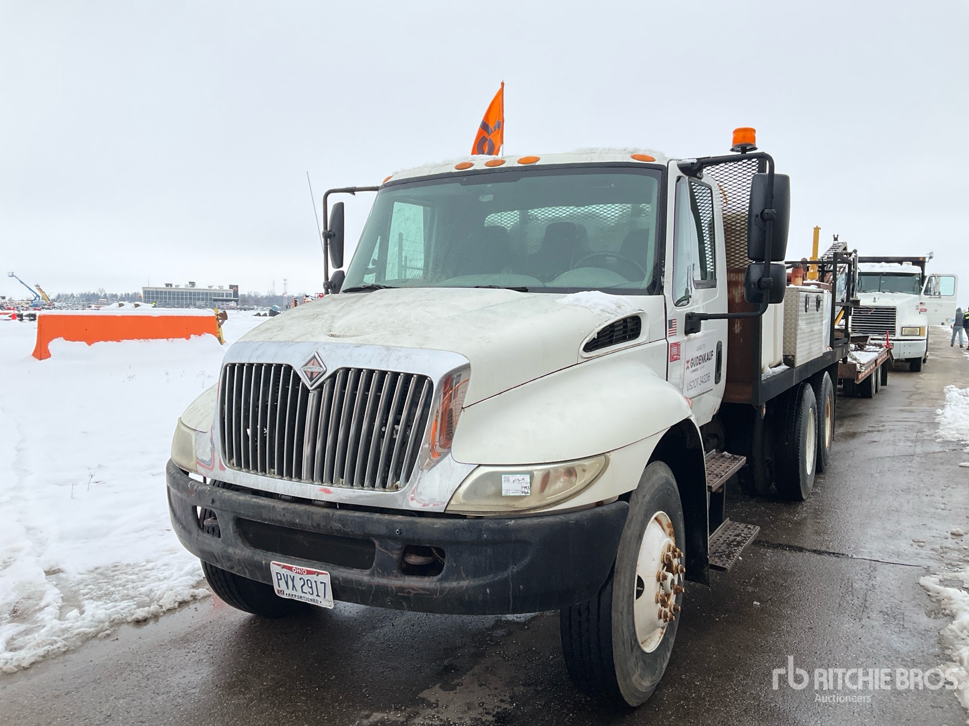 General Appearance with Featured Photo