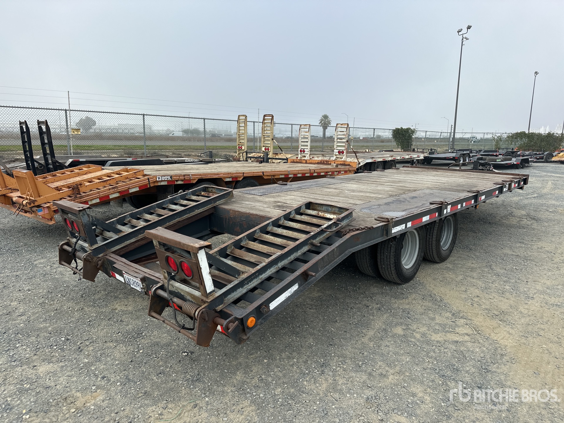 General Appearance with Zdjęcie, prawy dolny róg