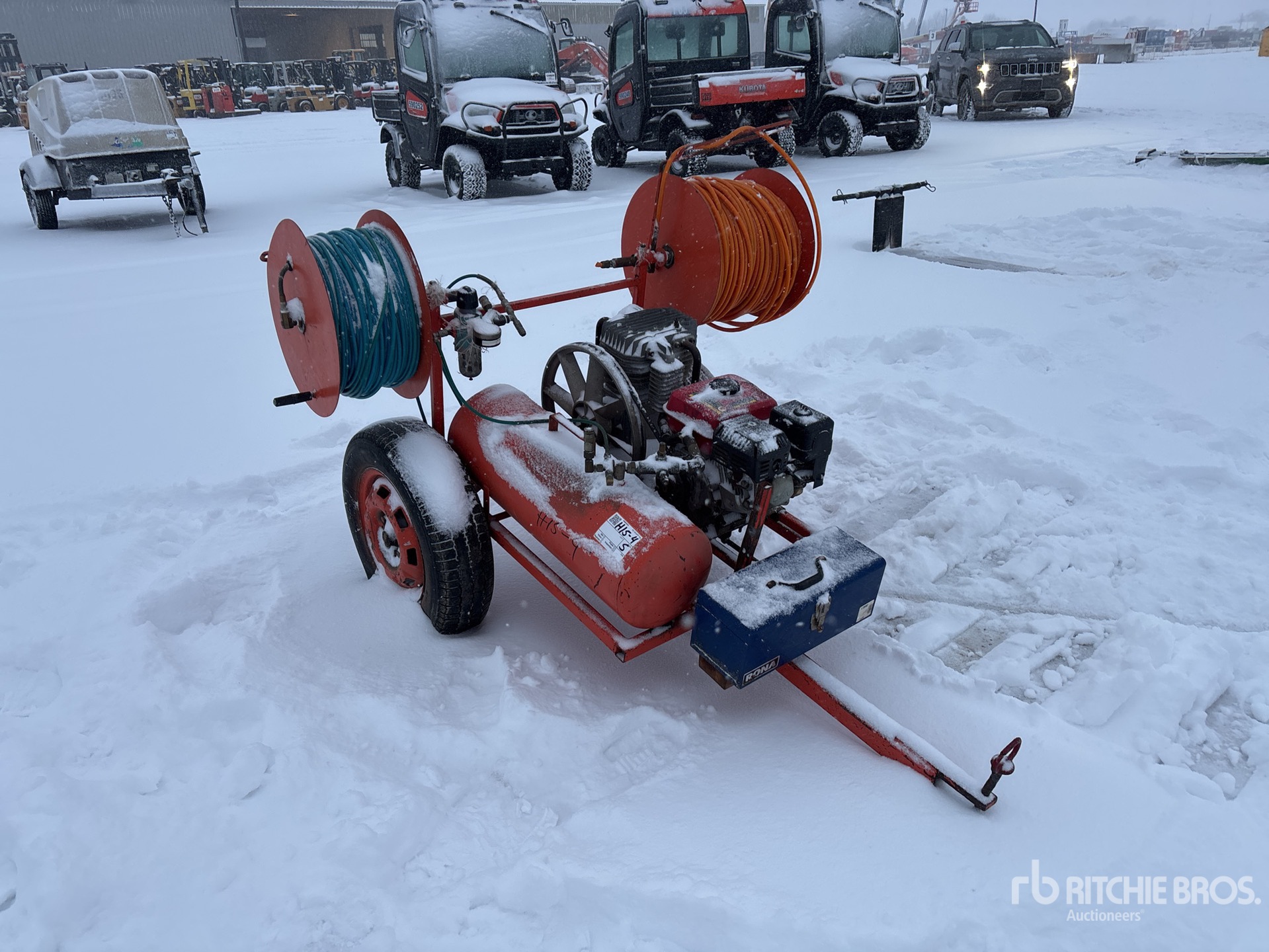 General Appearance with Picture, Right Front Corner