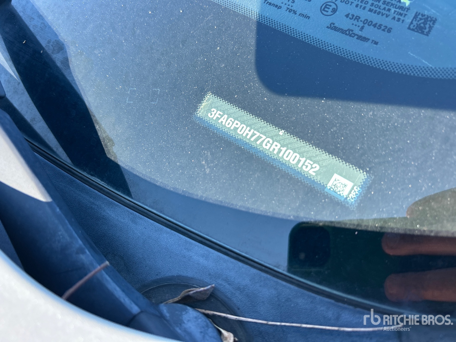 General Appearance with Numero seriale/numero d’identificazione del veicolo (VIN)