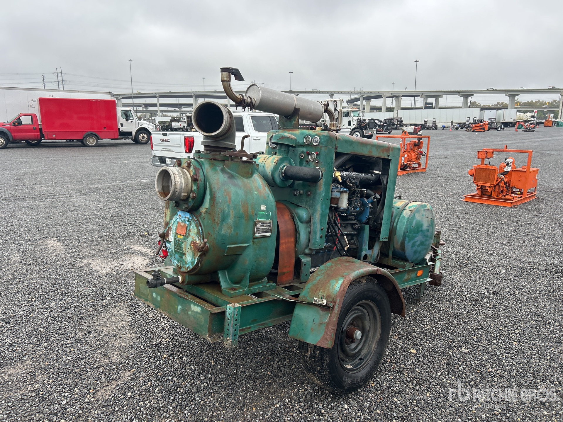 Aspect général with Image, coin arrière droit