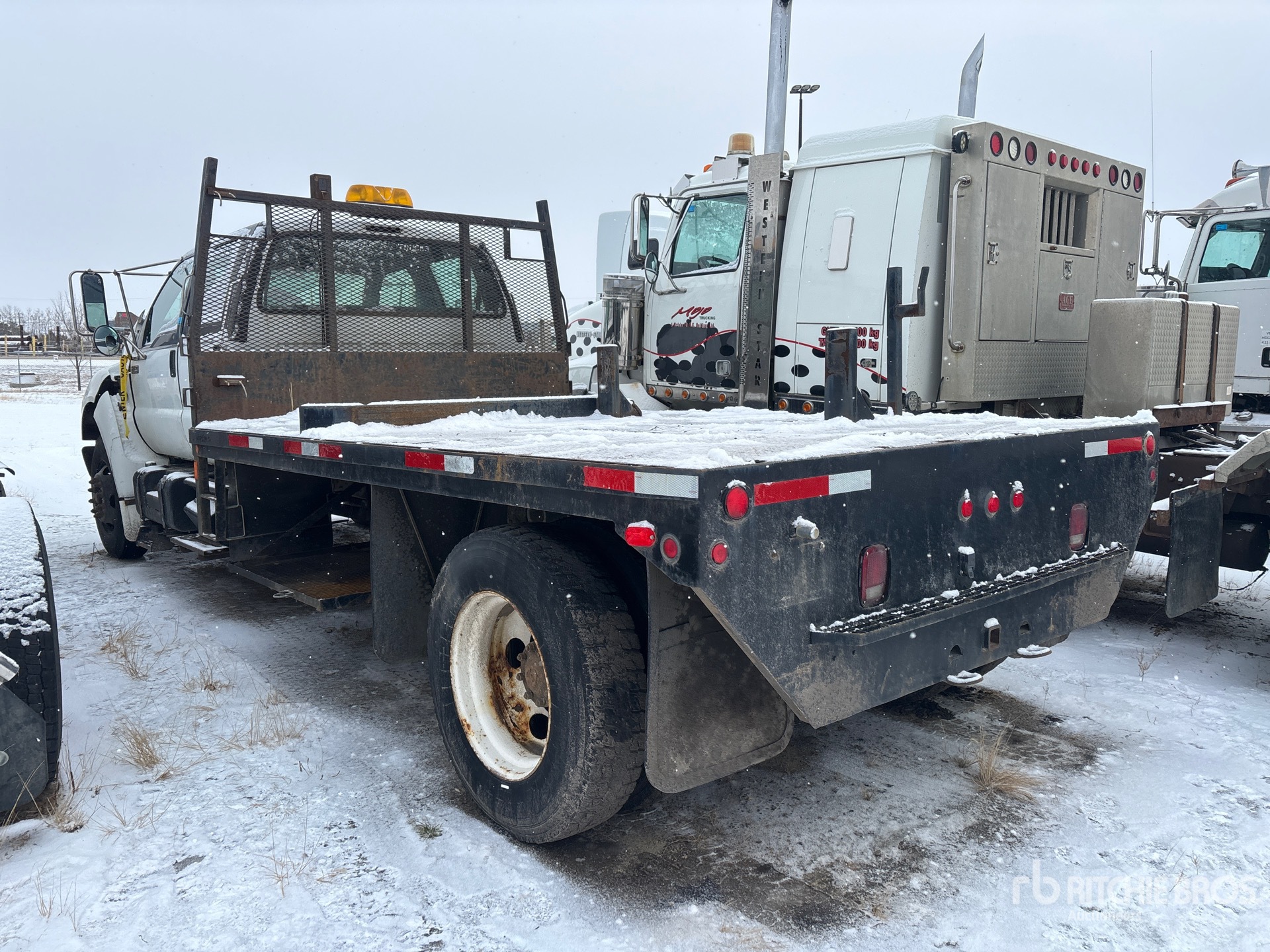 General Appearance with Imagen: esquina trasera izquierda