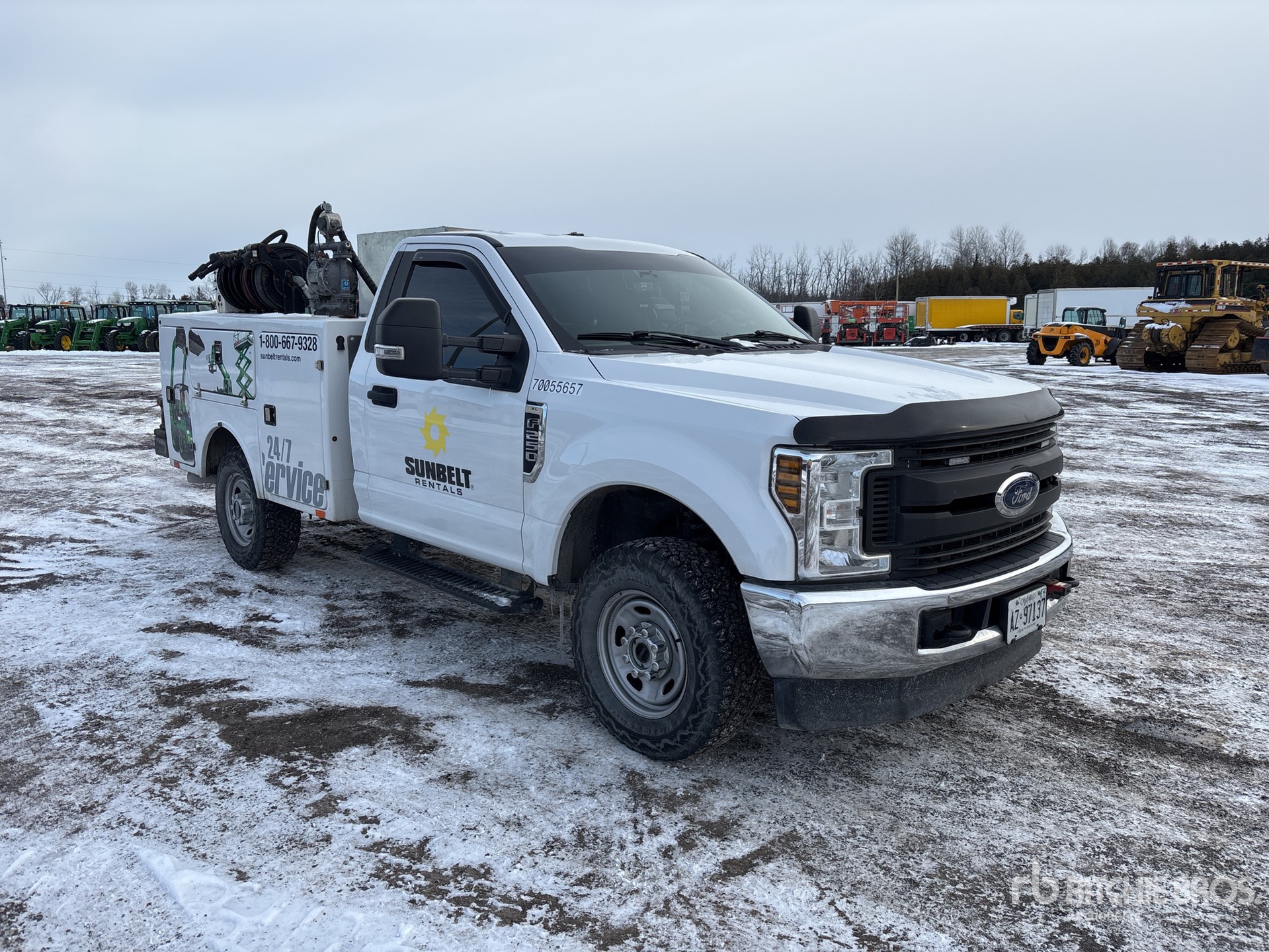 General Appearance with Picture, Right Front Corner