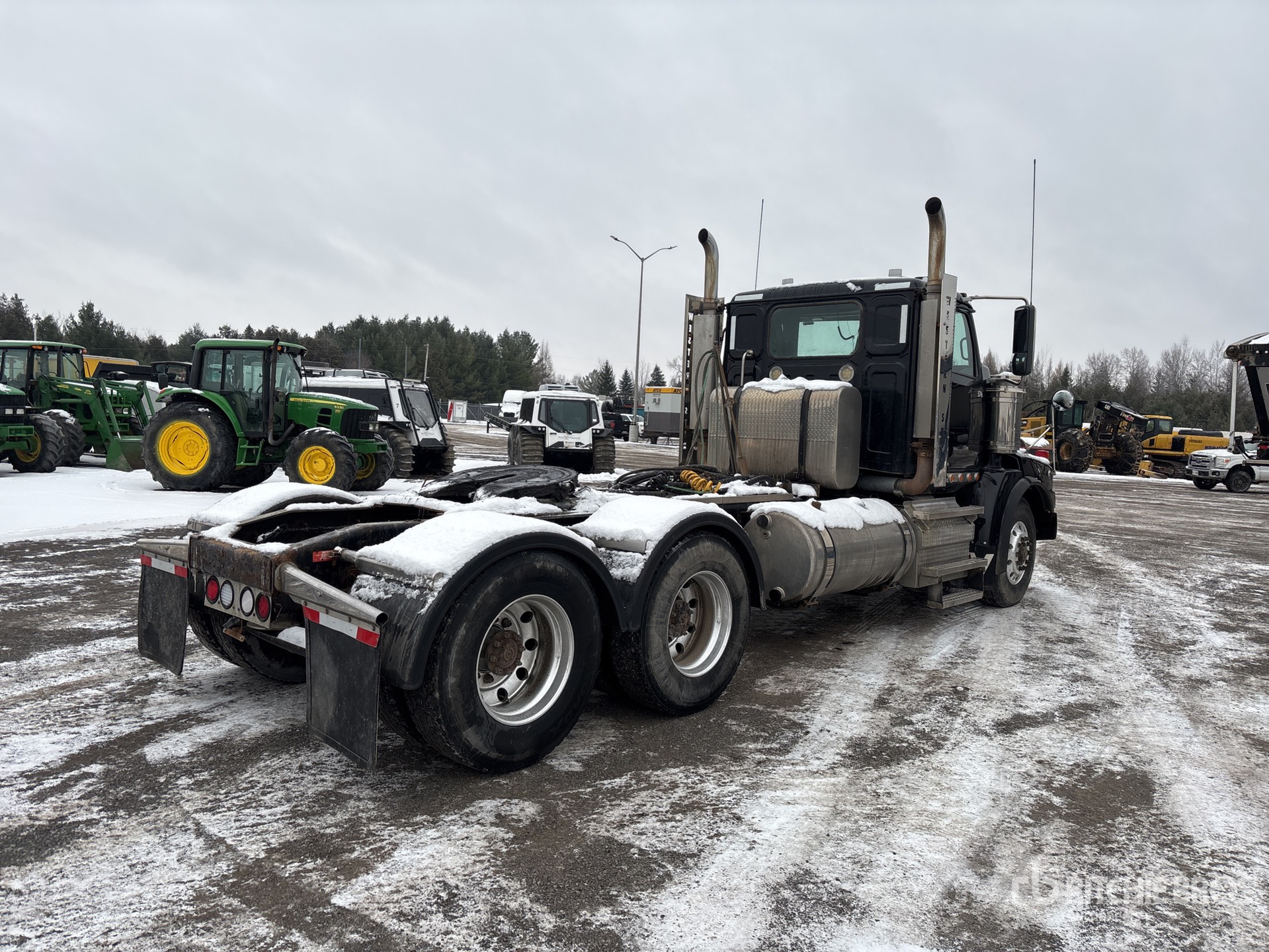 General Appearance with Imagen: esquina trasera derecha