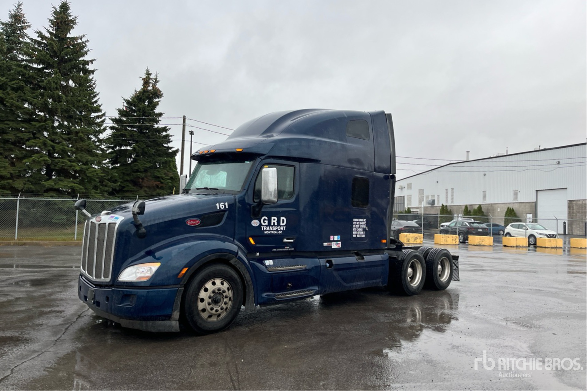 General Appearance with Picture, Left Front Corner