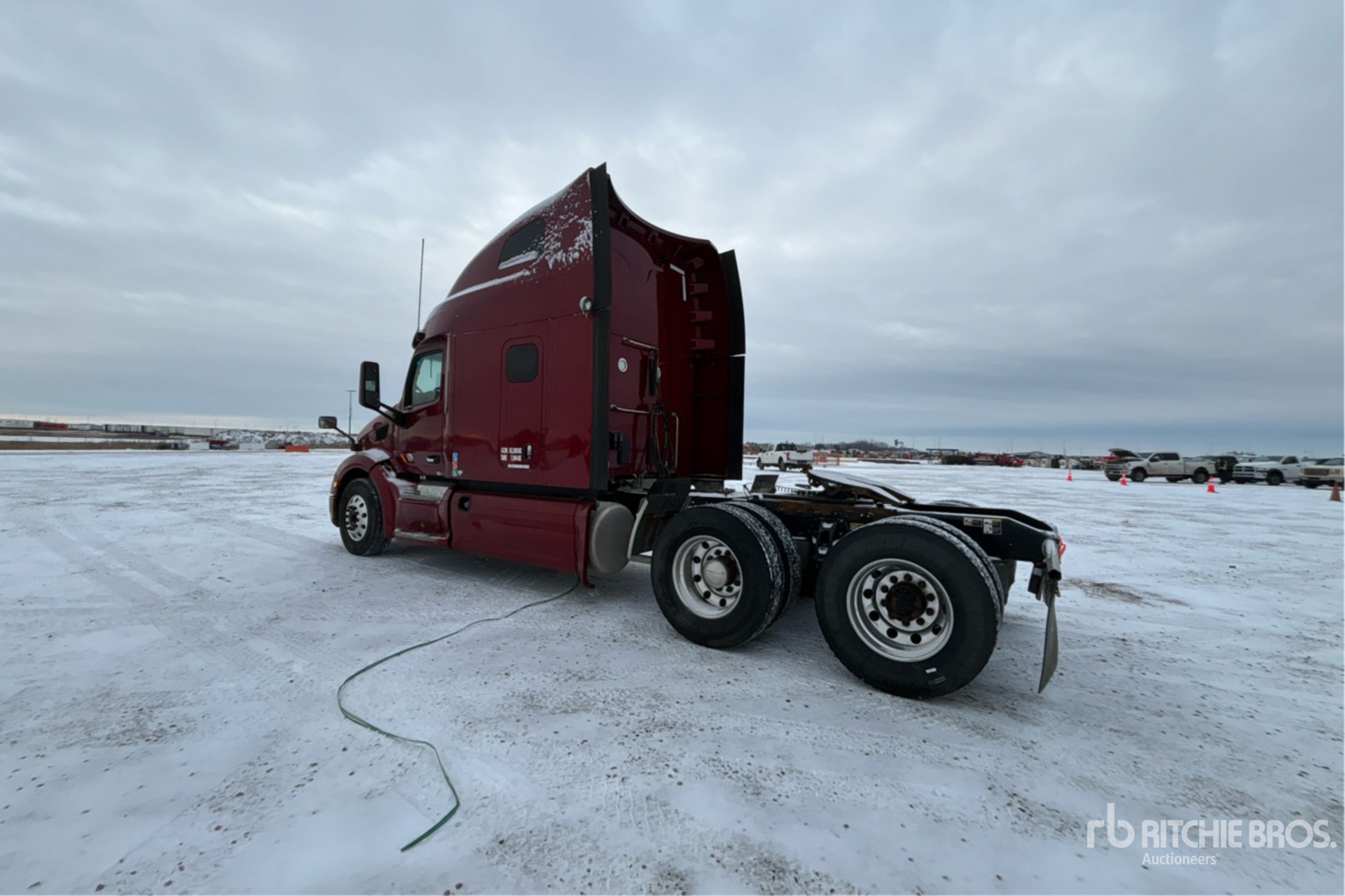 General Appearance with Picture, Left Rear Corner