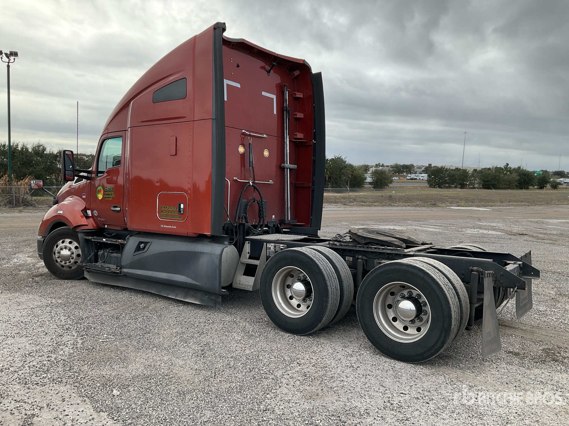 General Appearance with Picture, Left Rear Corner