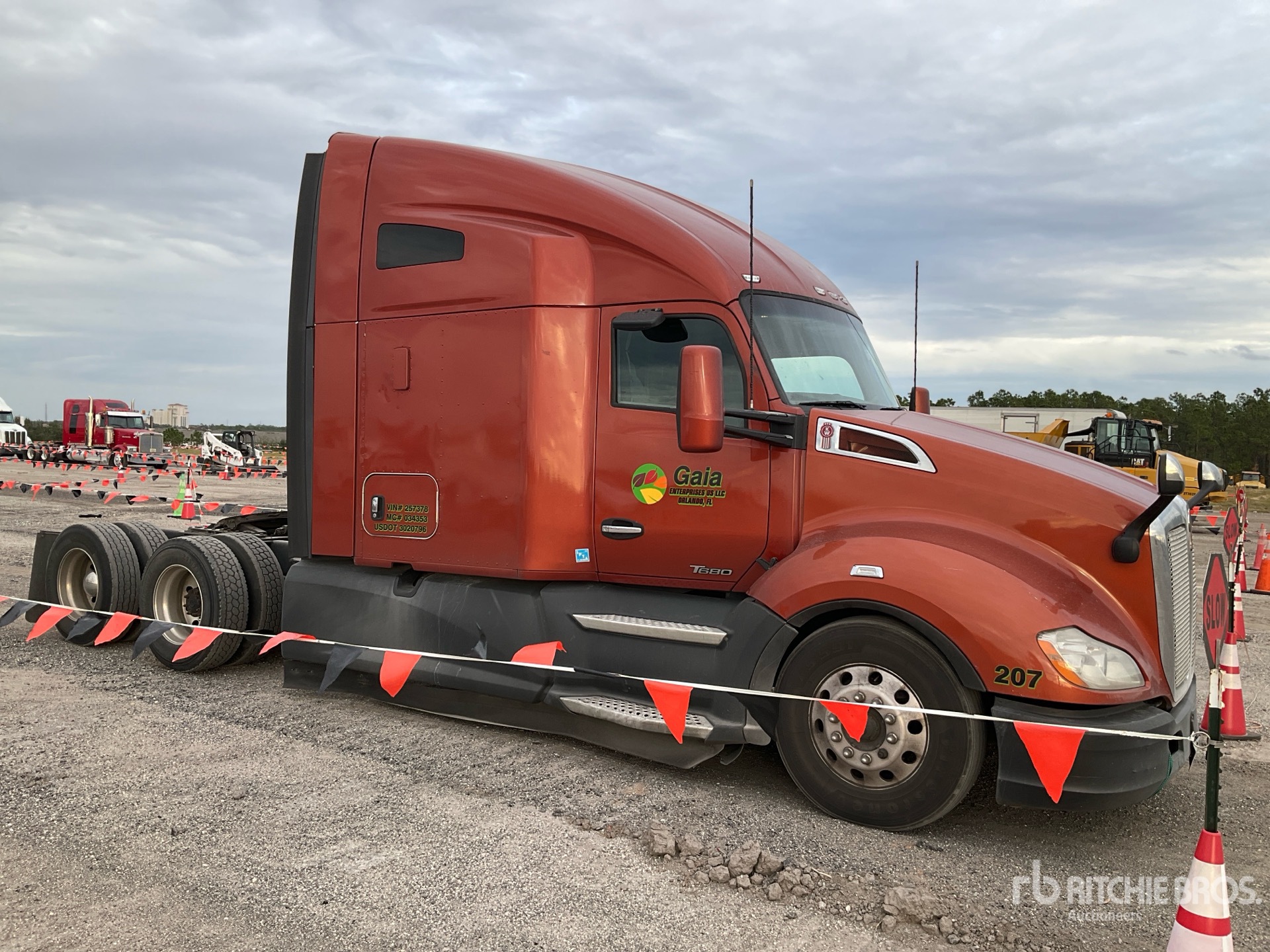 General Appearance with Picture, Right Front Corner