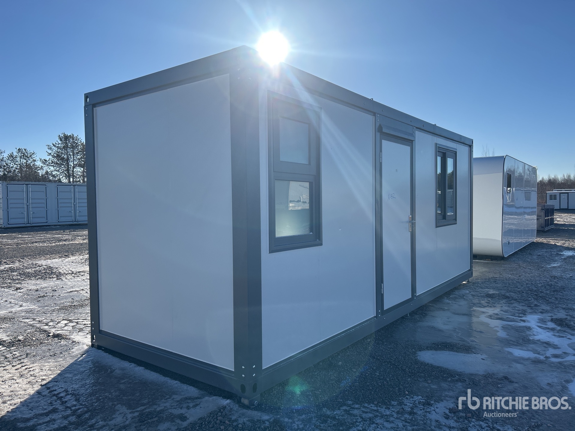 General Appearance with Picture, Right Front Corner