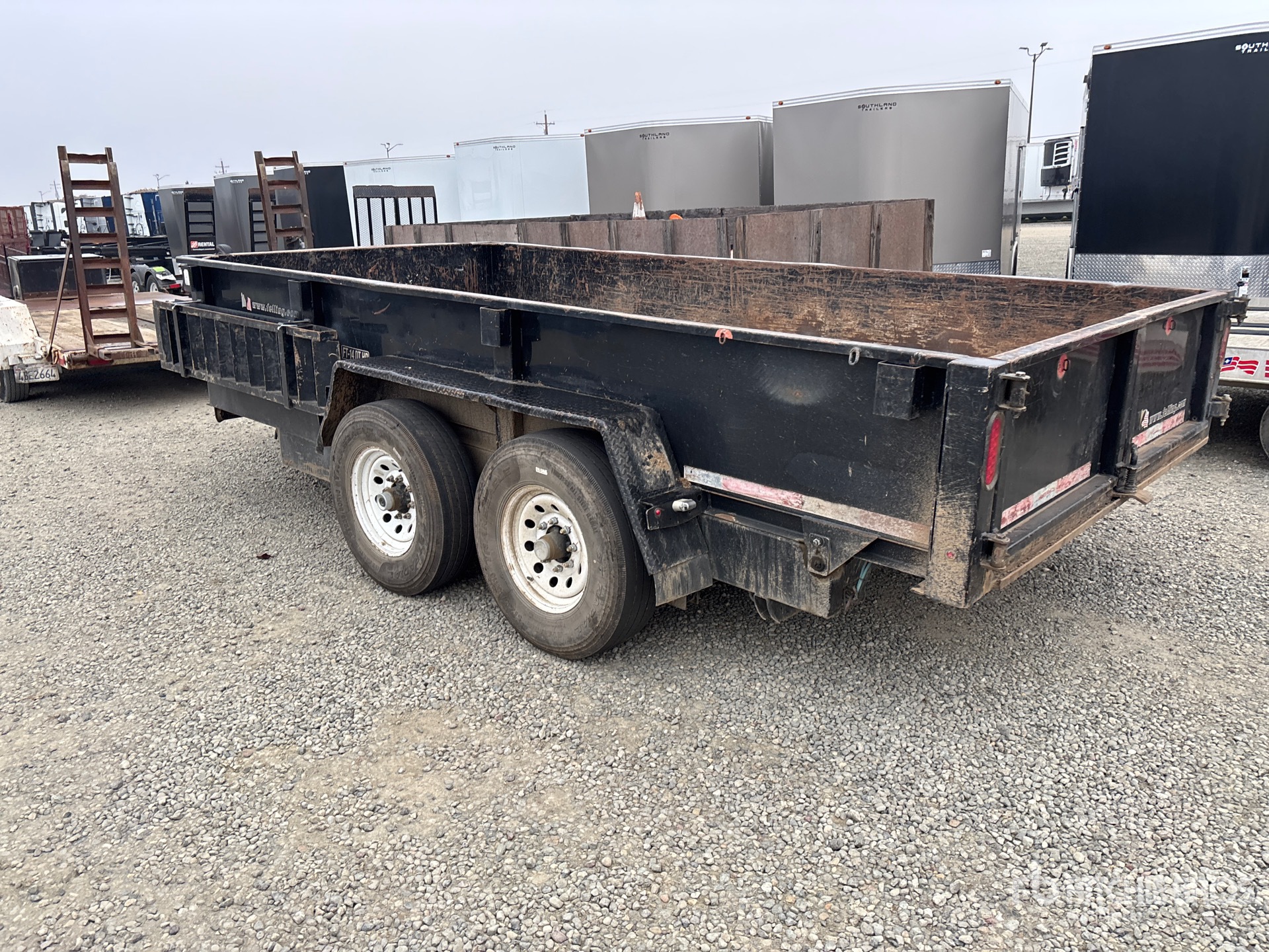 General Appearance with Picture, Left Rear Corner