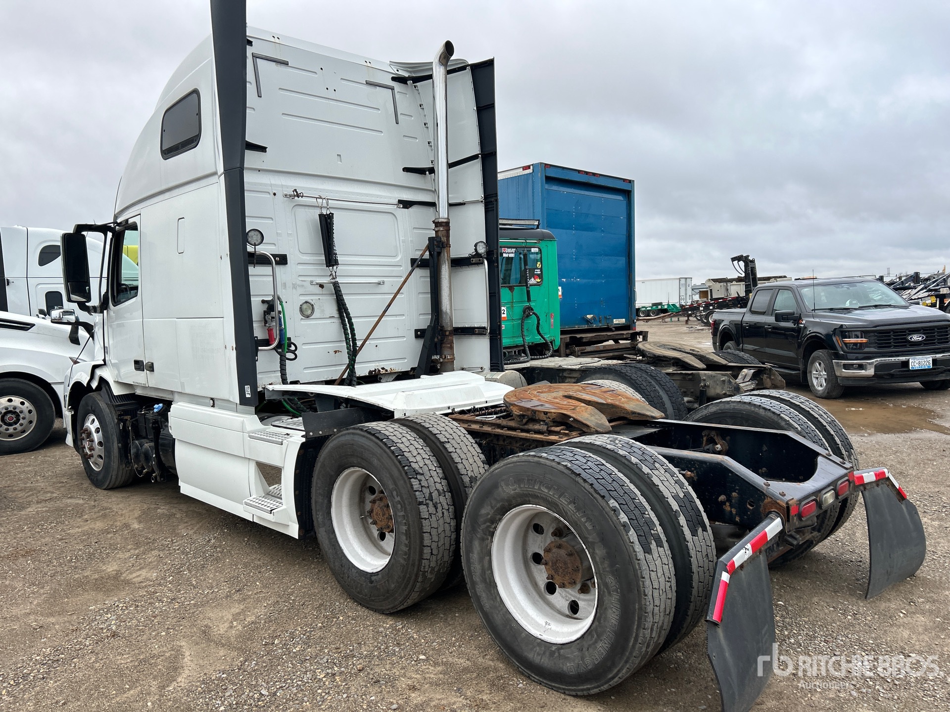 Aspect général with Image, coin arrière gauche