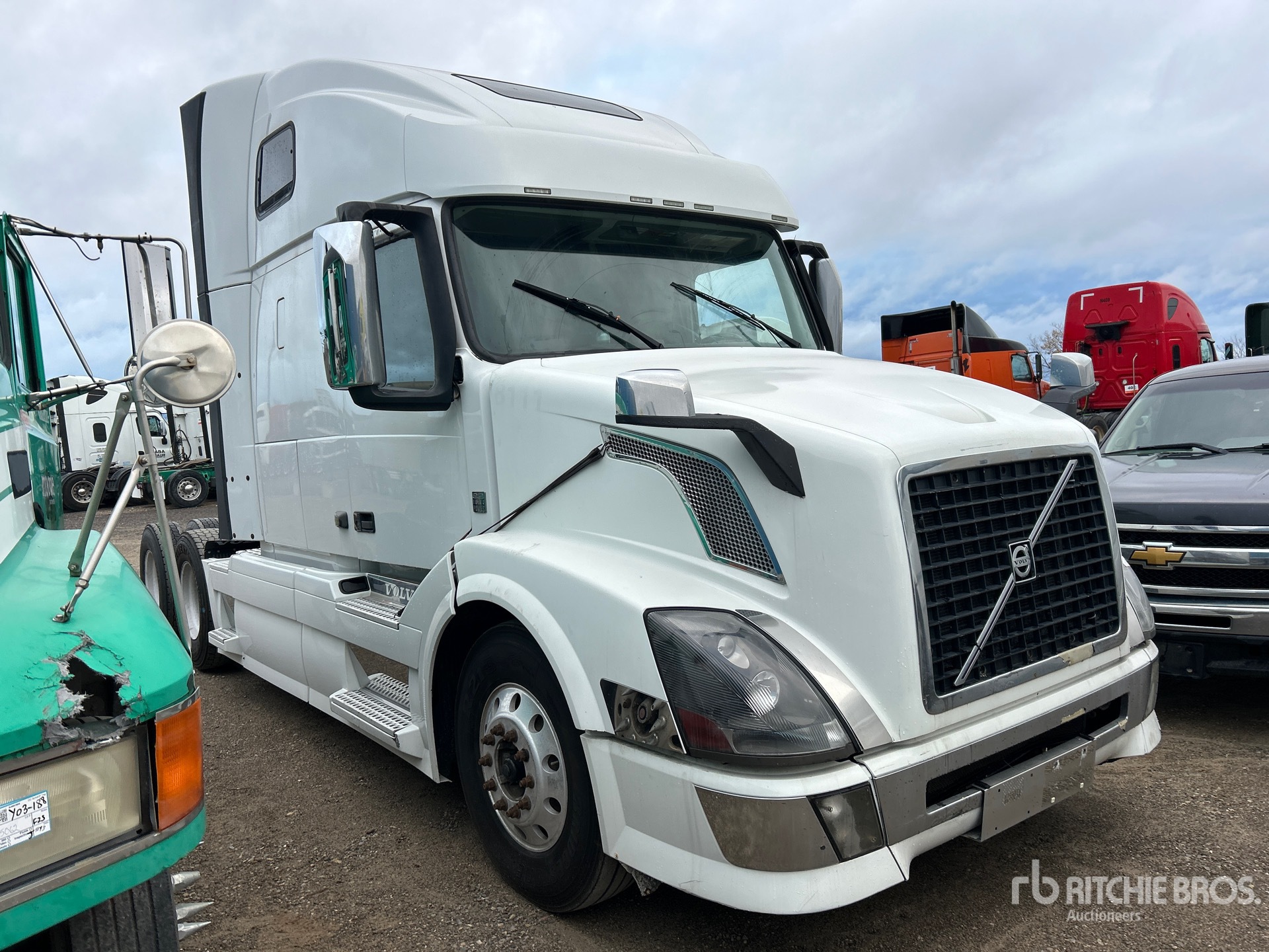 Aspect général with Image, coin avant droit