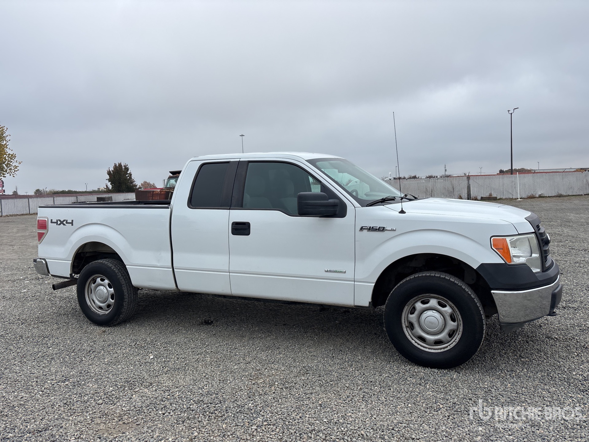 General Appearance with Picture, Right Front Corner