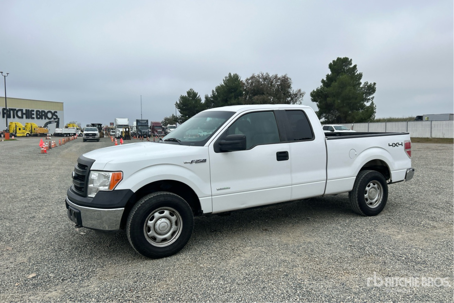 General Appearance with Picture, Left Front Corner