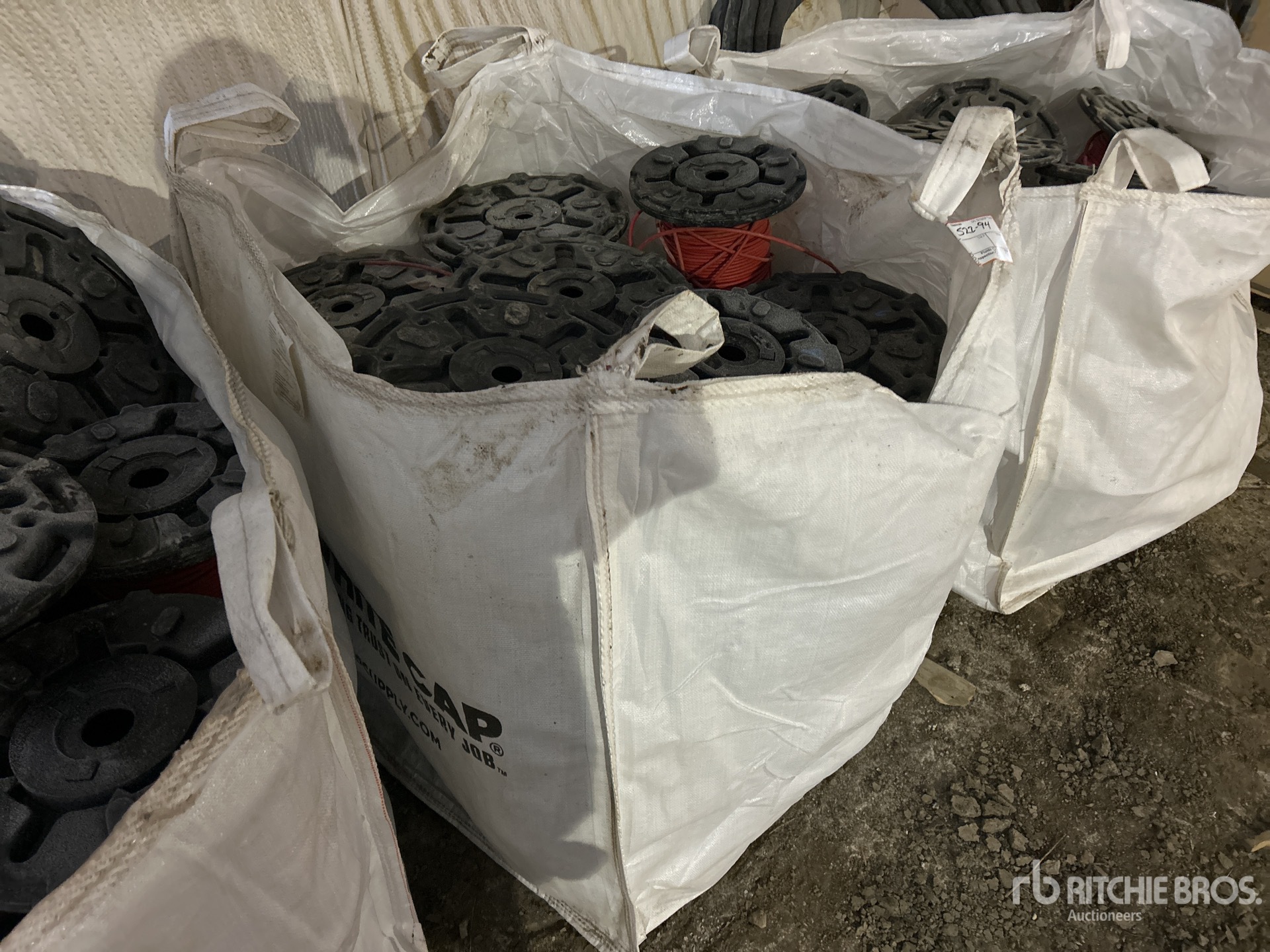 General Appearance with Bild, Ecke vorne rechts