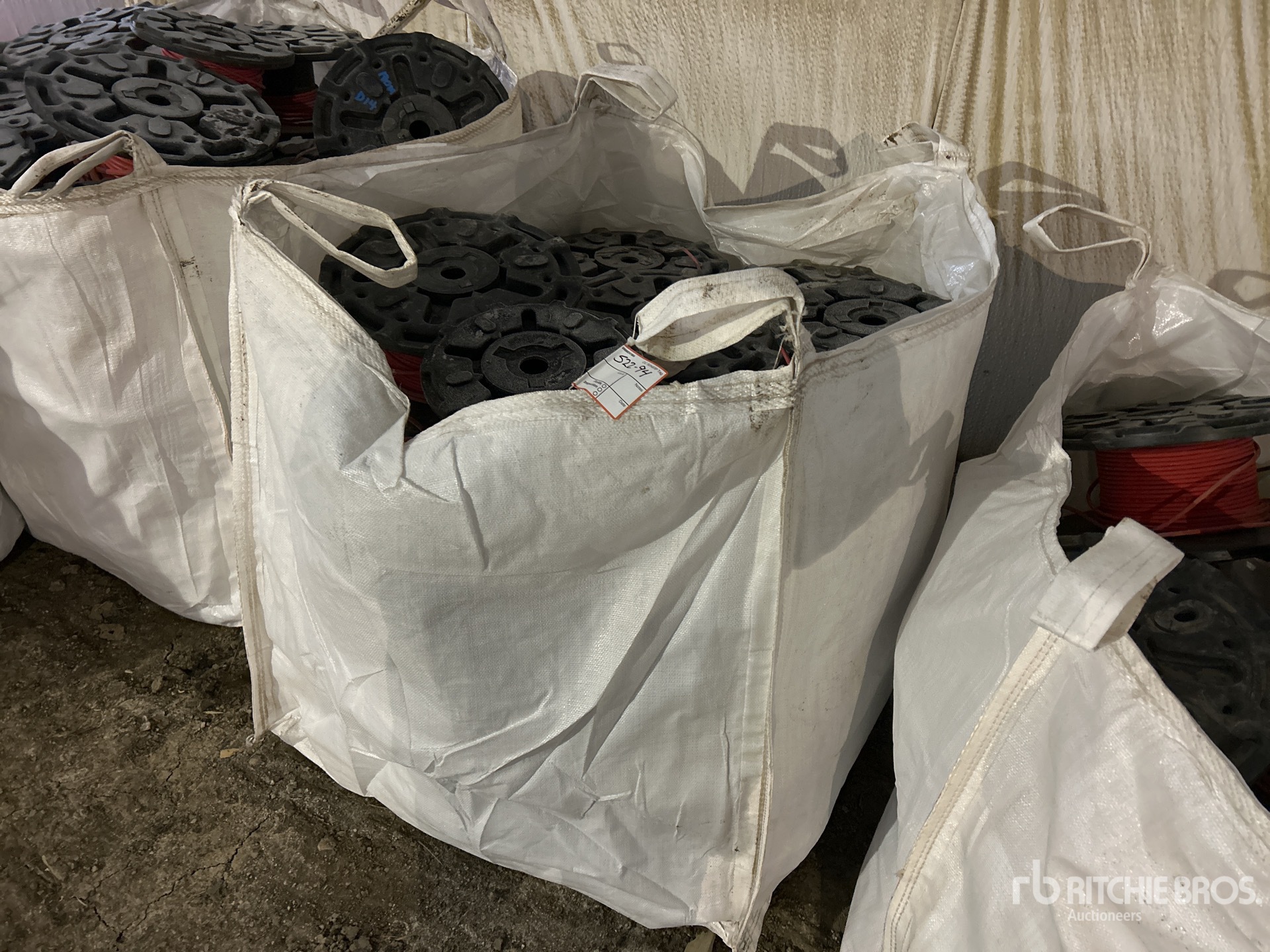 General Appearance with Bild, Ecke vorne links