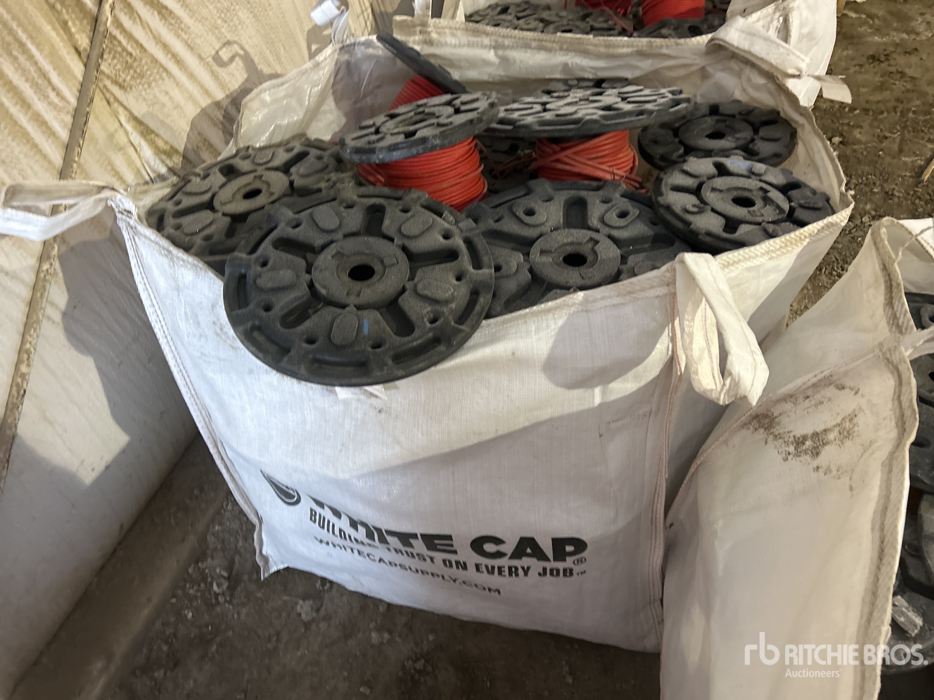 General Appearance with Bild, Ecke vorne rechts