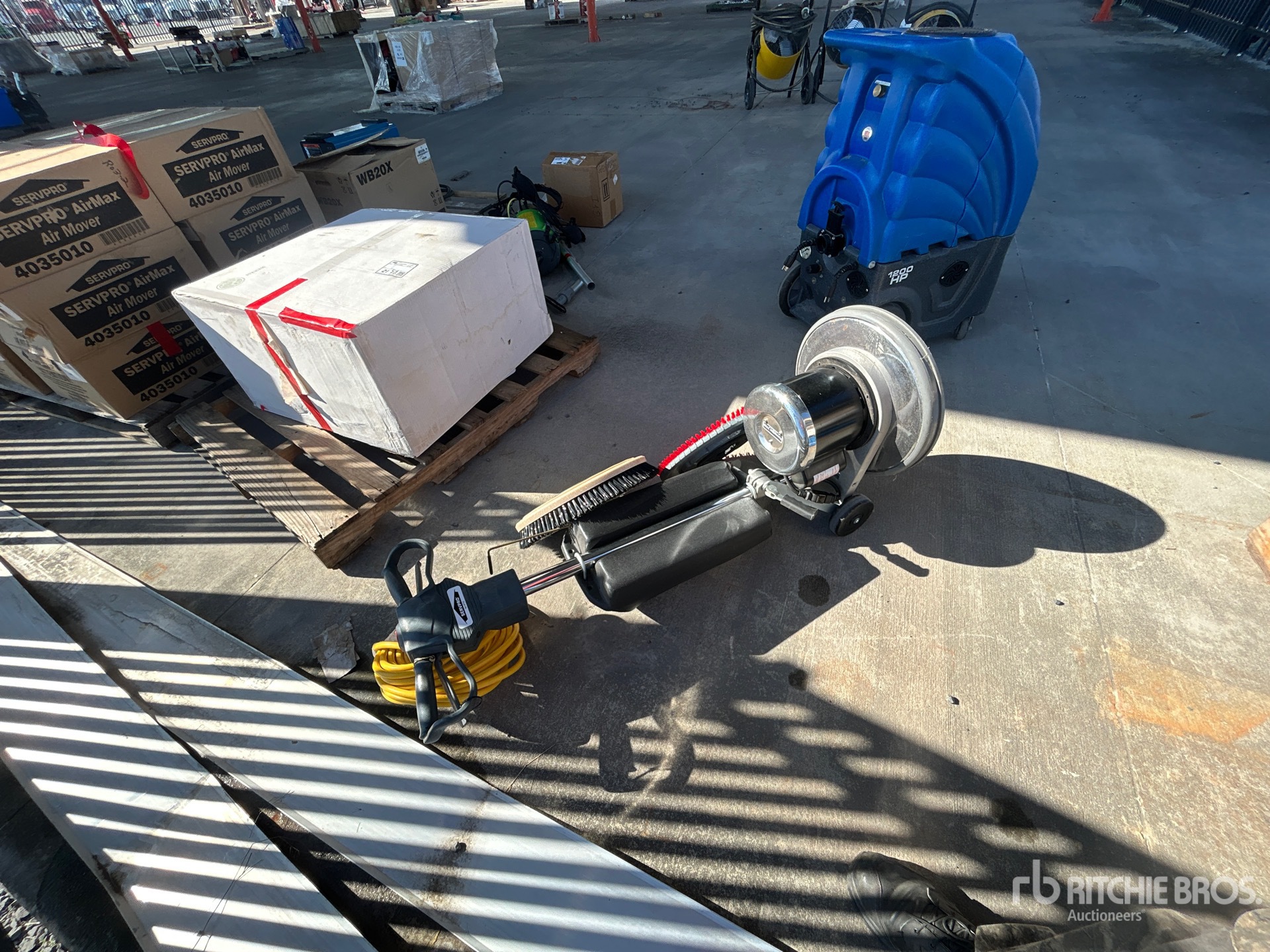 General Appearance with Imagen: esquina trasera derecha