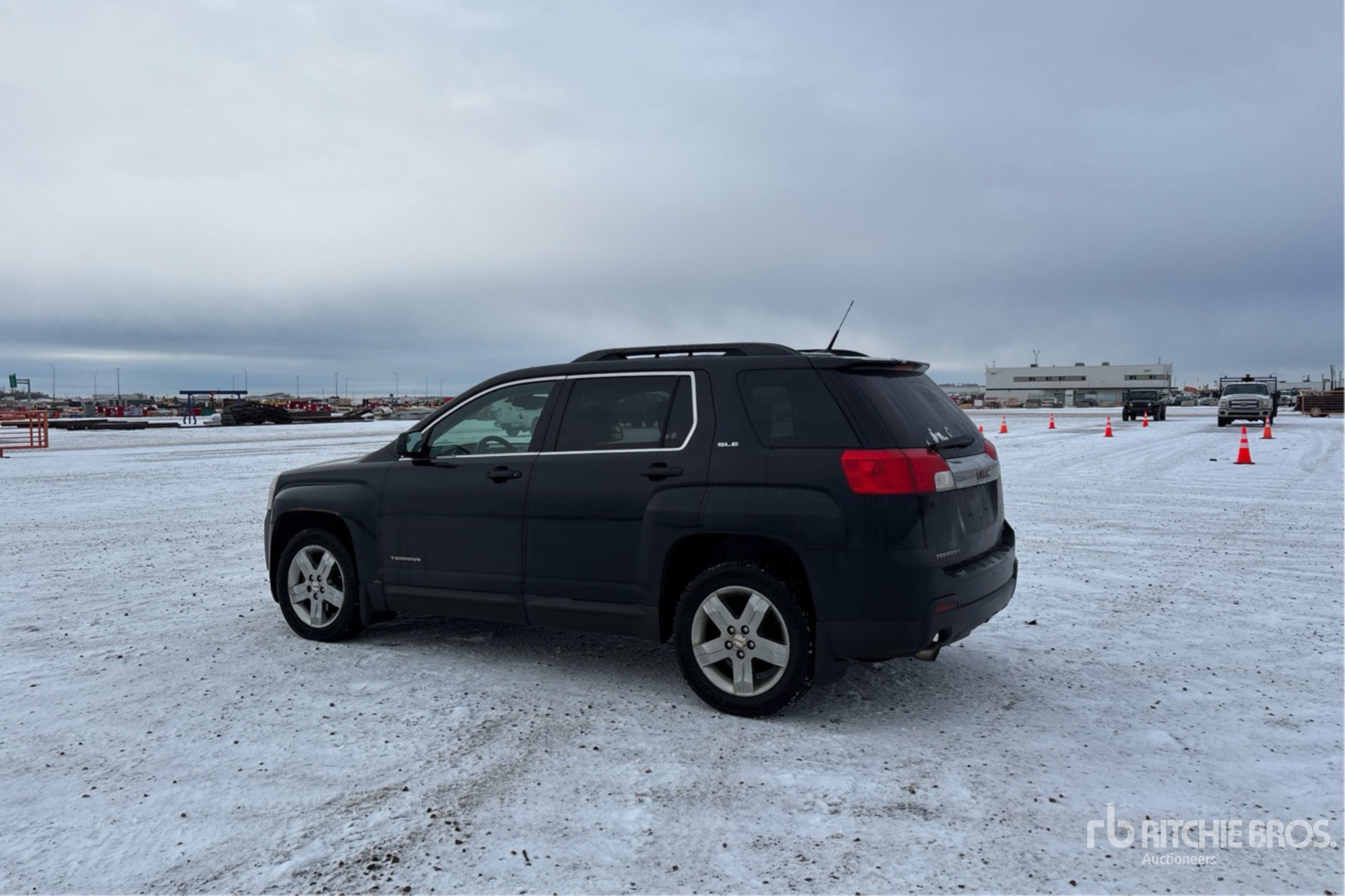 General Appearance with Picture, Left Rear Corner