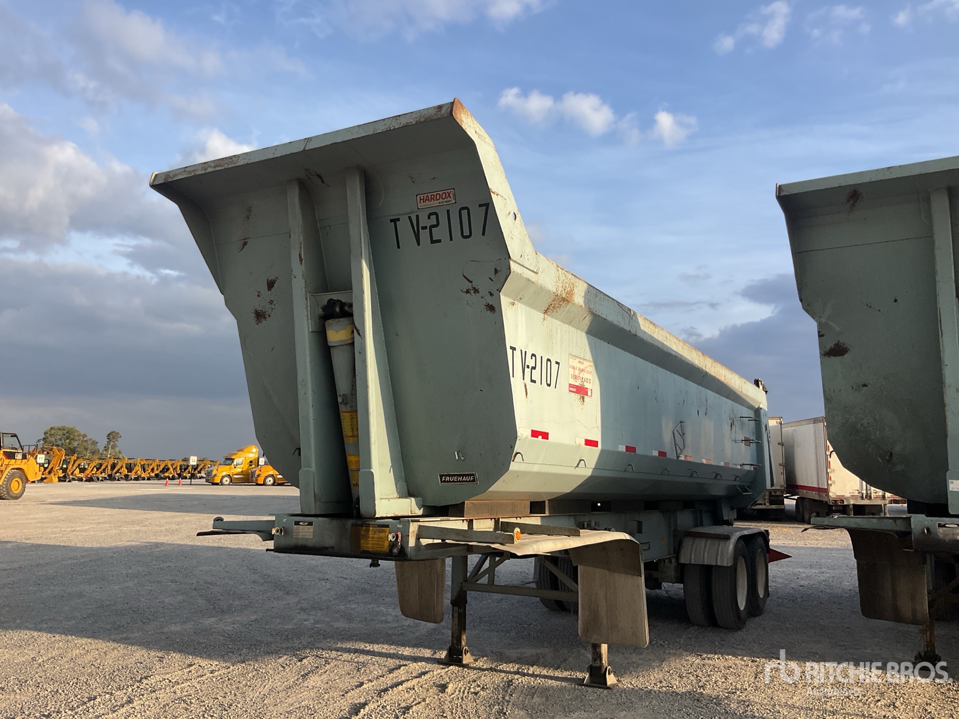 General Appearance with Featured Photo