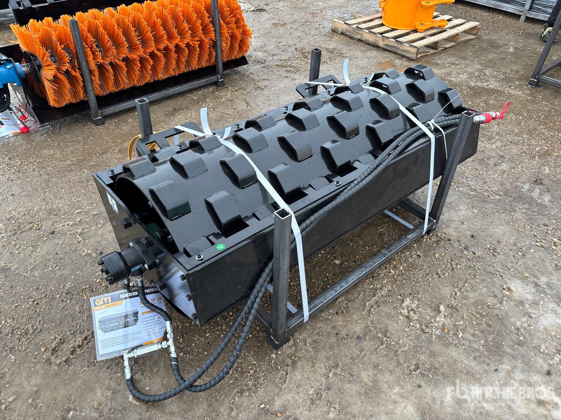 General Appearance with Picture, Right Front Corner