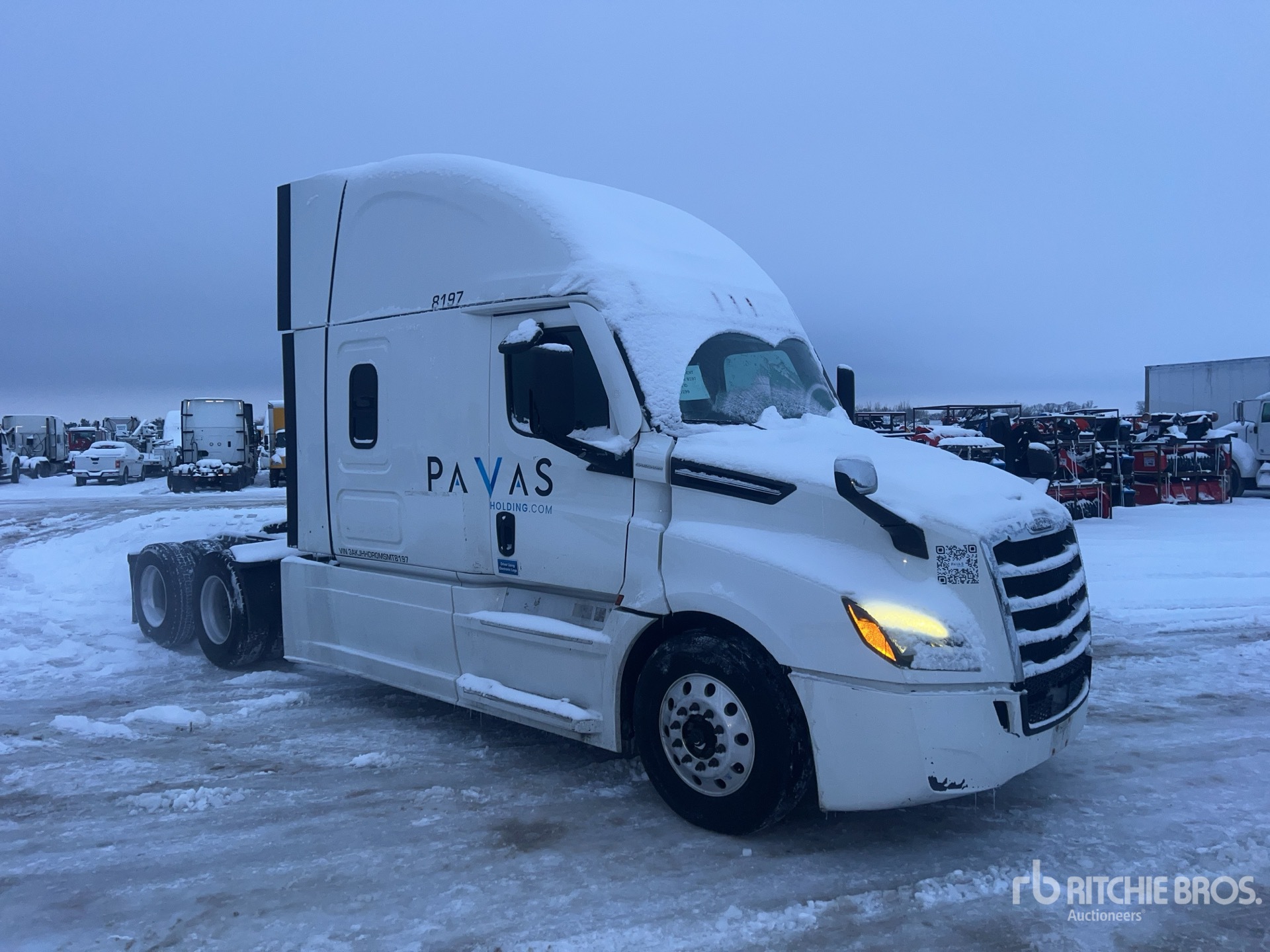 Aspect général with Image, coin avant droit