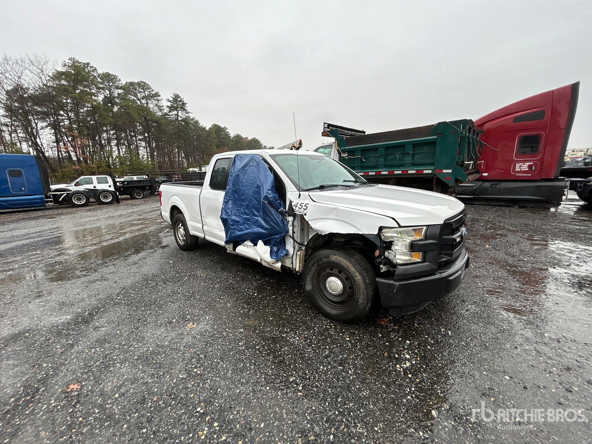 General Appearance with Picture, Right Front Corner