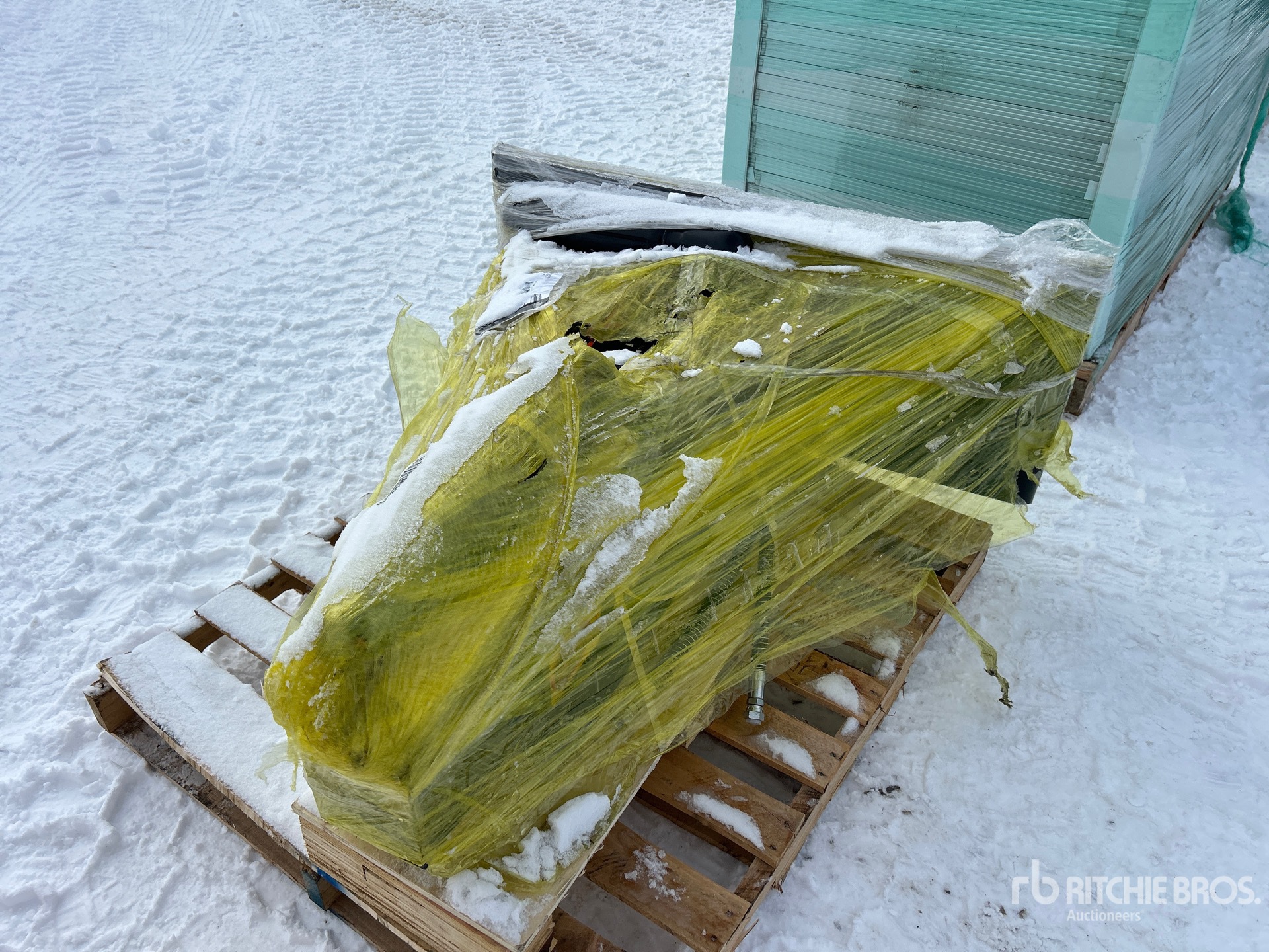 General Appearance with Foto, angolo anteriore sinistro