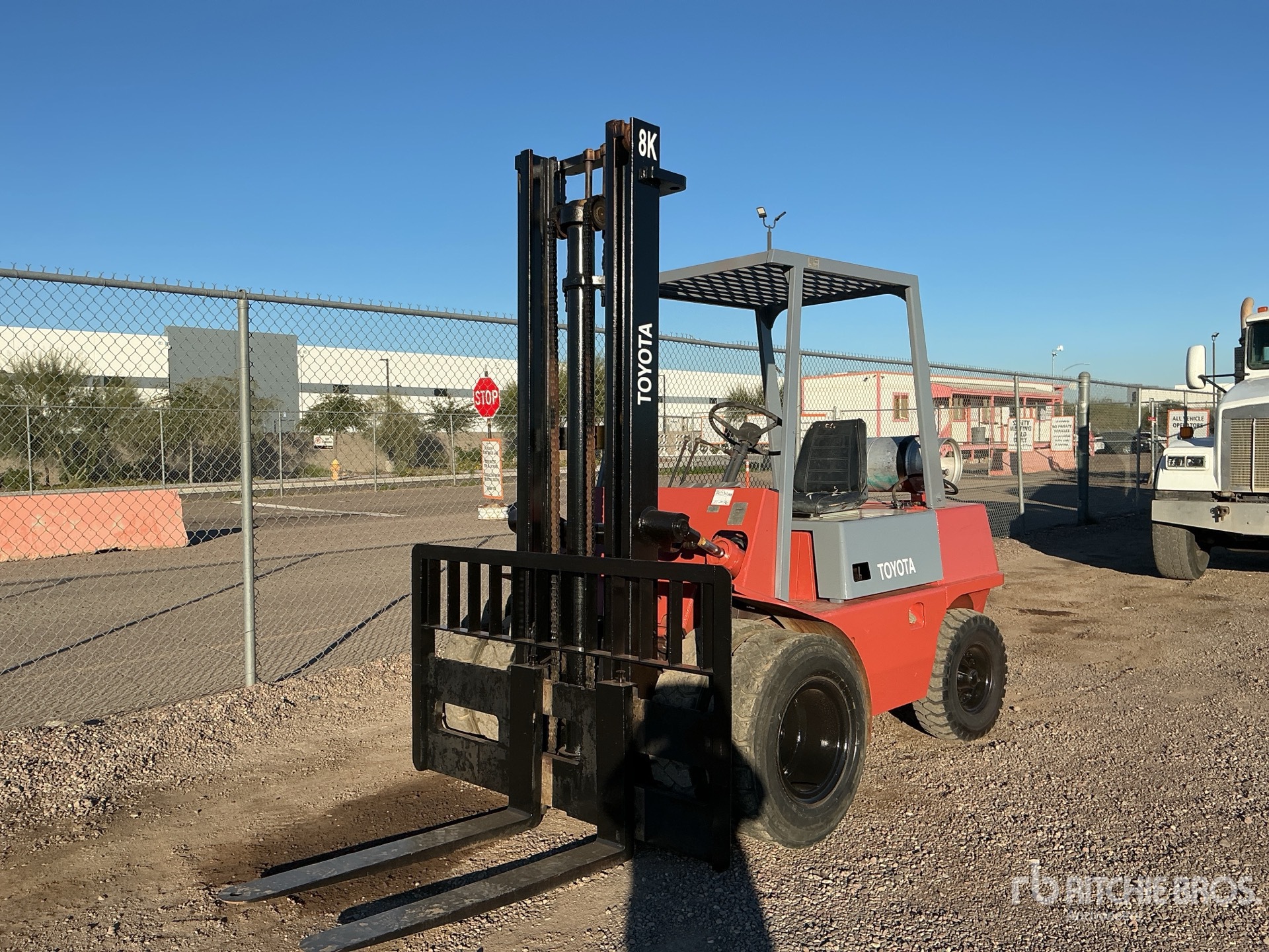 General Appearance with Picture, Left Front Corner