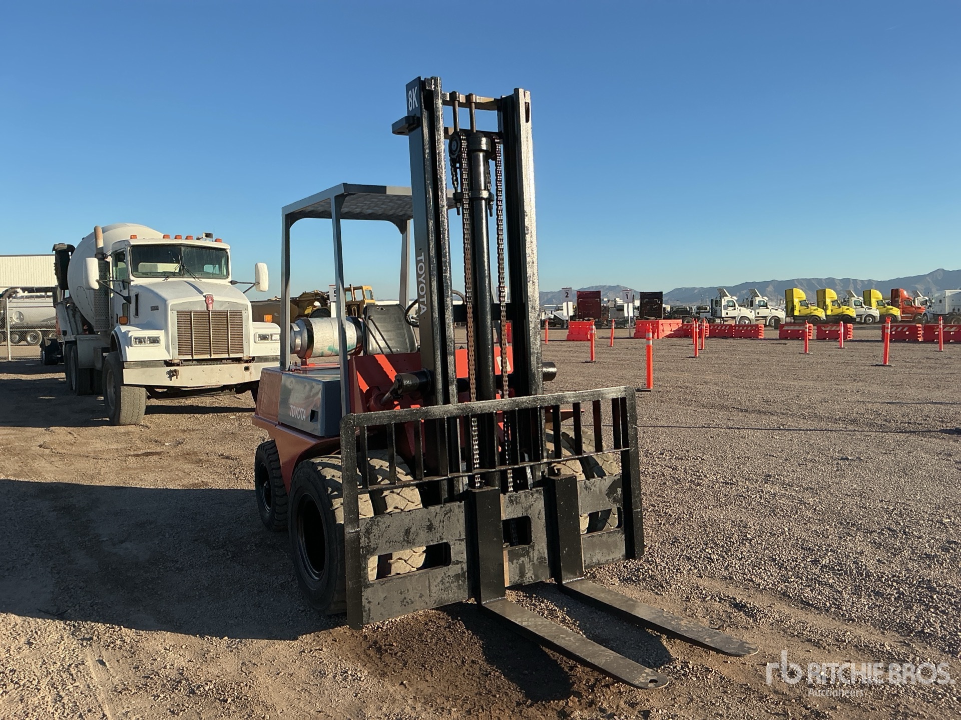 General Appearance with Picture, Right Front Corner