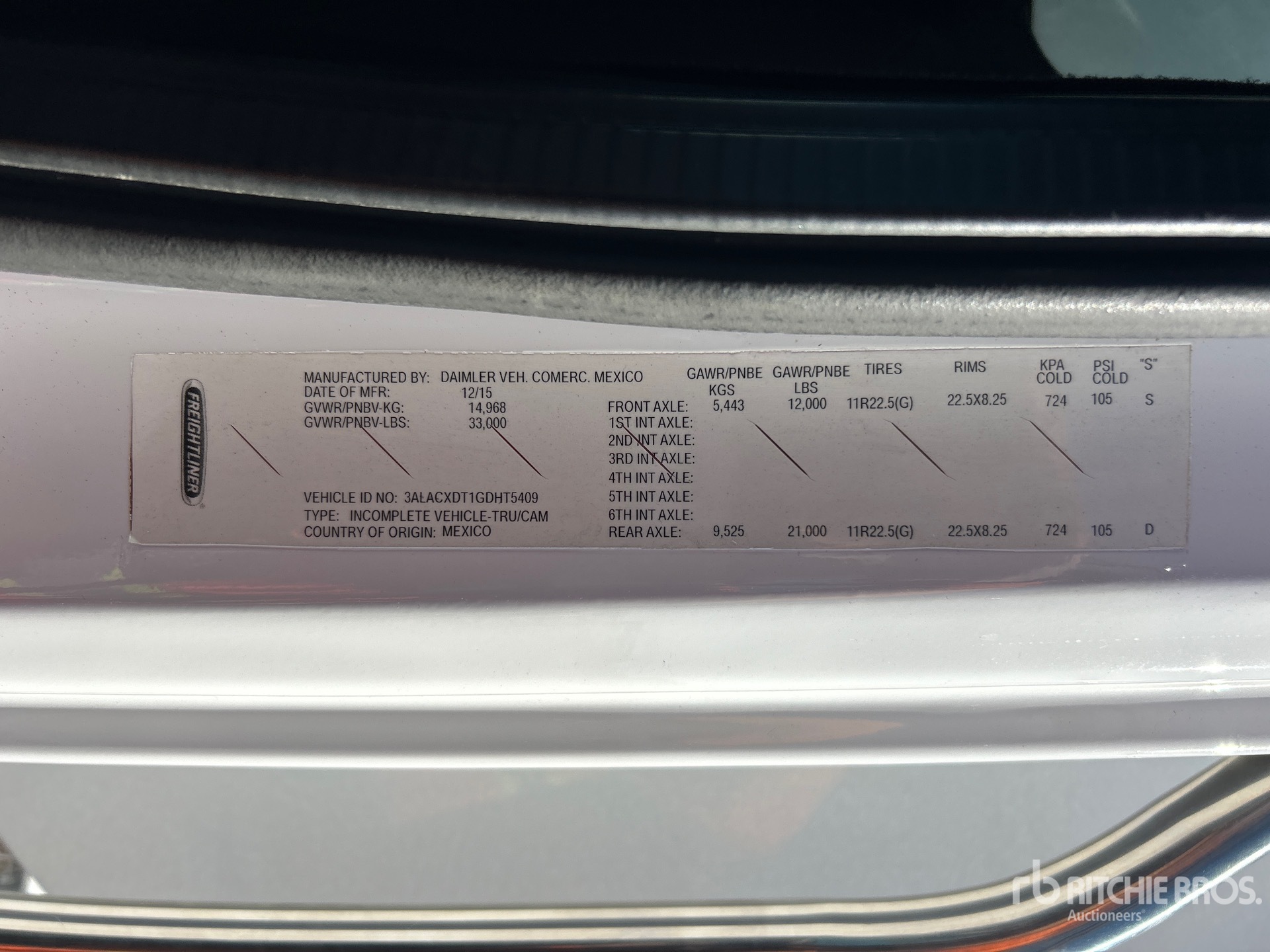 General Appearance with Serial Number / VIN