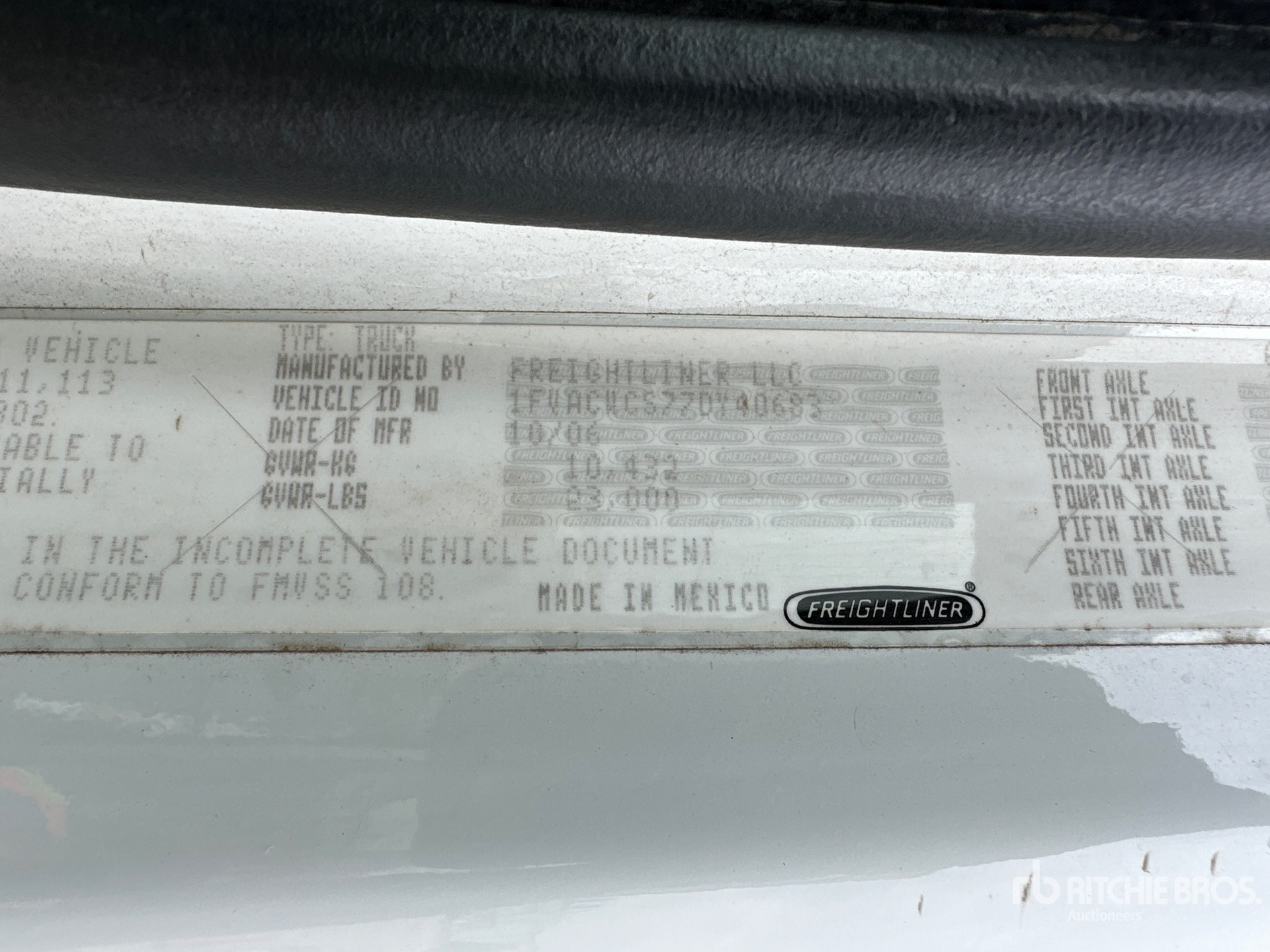 General Appearance with Numero seriale/numero d’identificazione del veicolo (VIN)