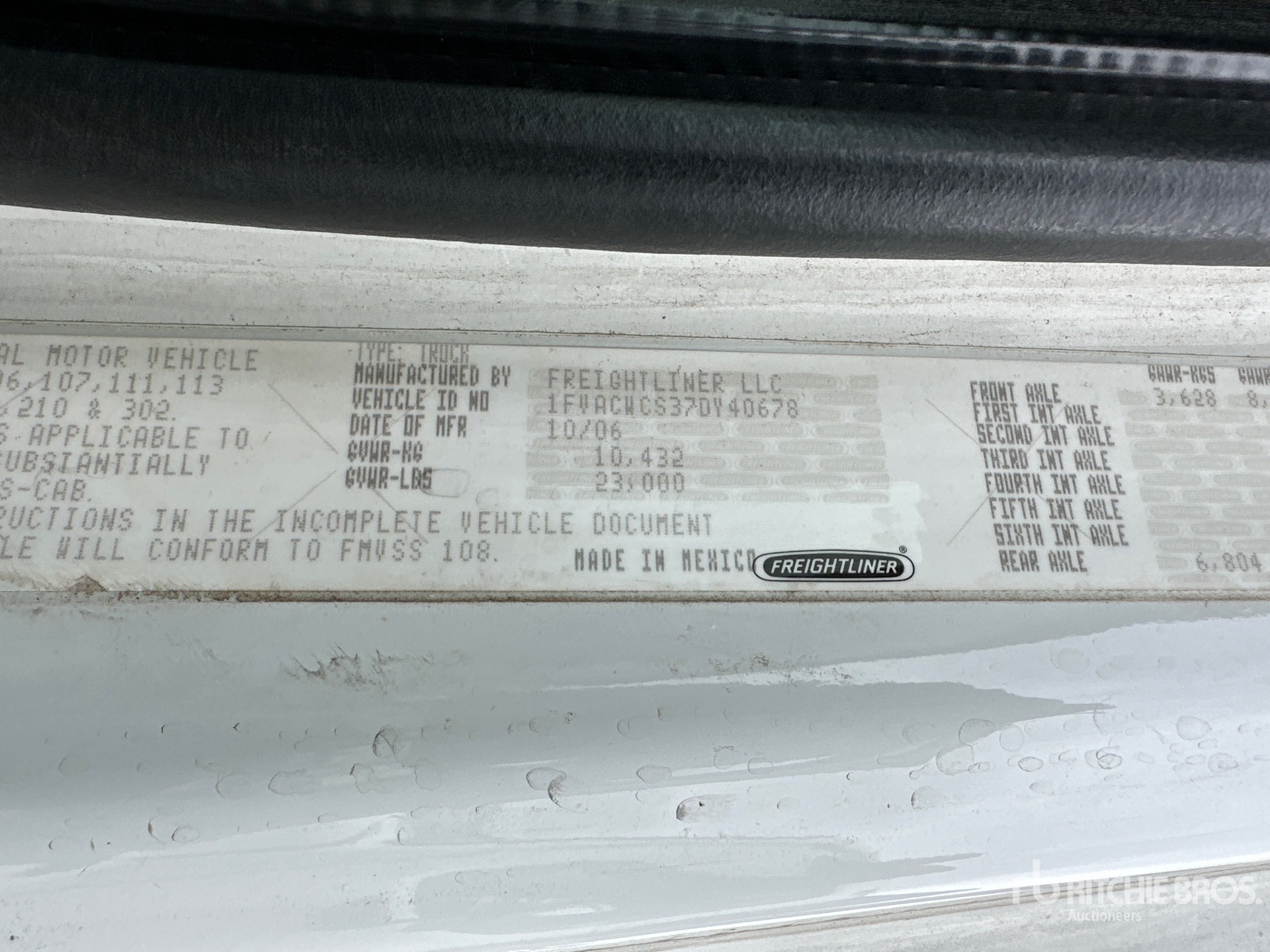 General Appearance with Numero seriale/numero d’identificazione del veicolo (VIN)