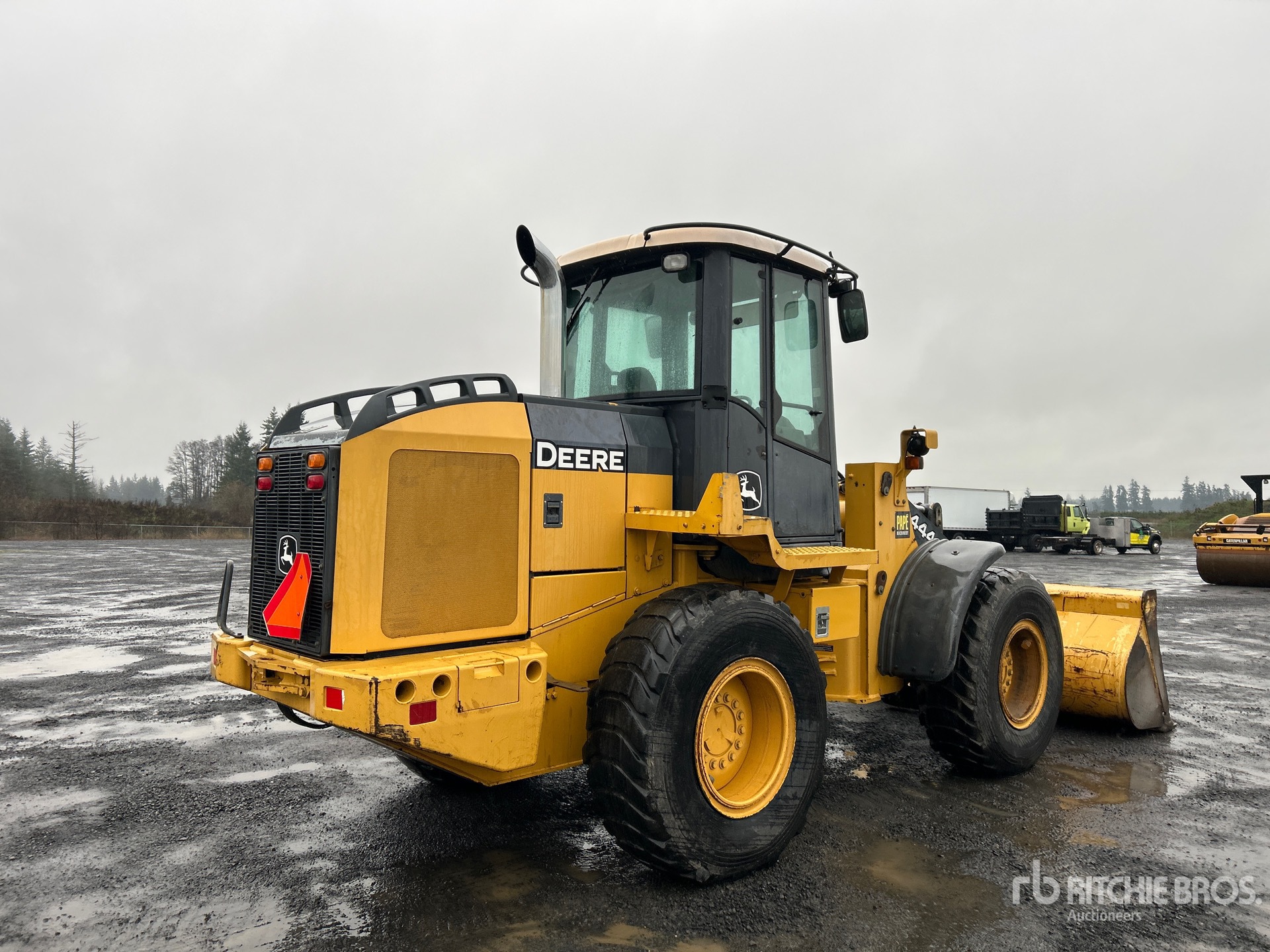 General Appearance with Imagen: esquina trasera derecha