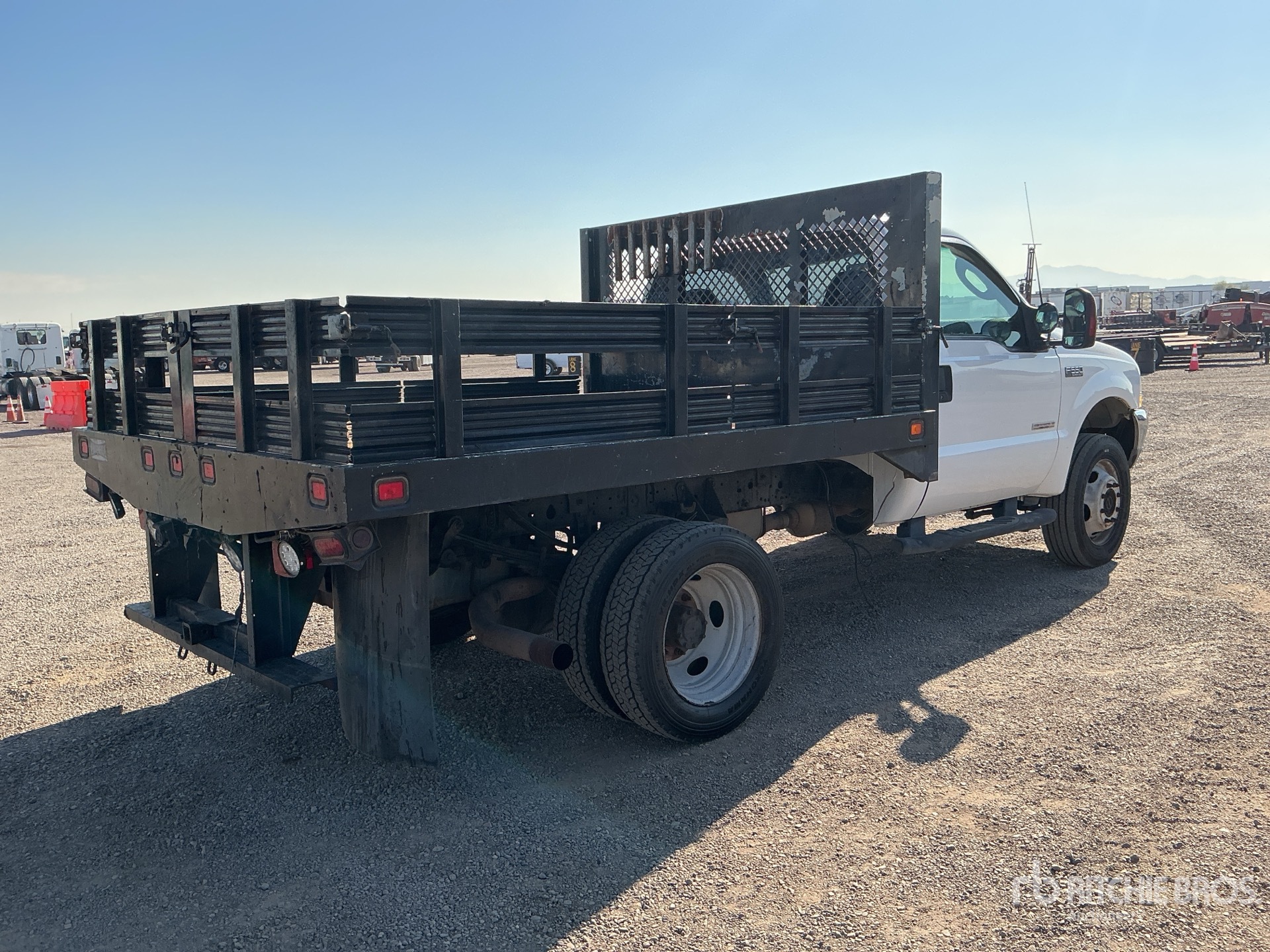 General Appearance with Imagen: esquina trasera izquierda