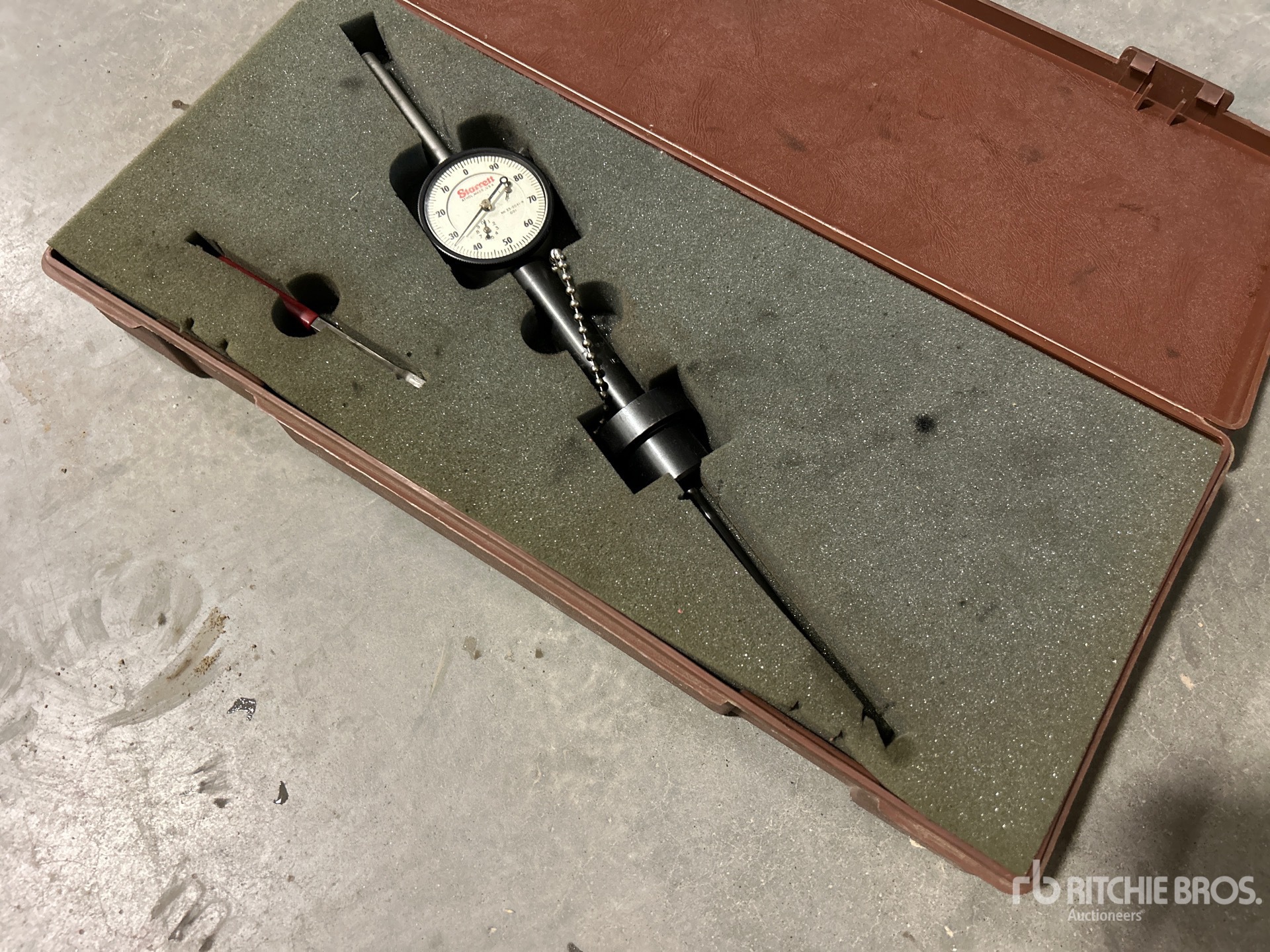 General Appearance with Foto, angolo anteriore sinistro