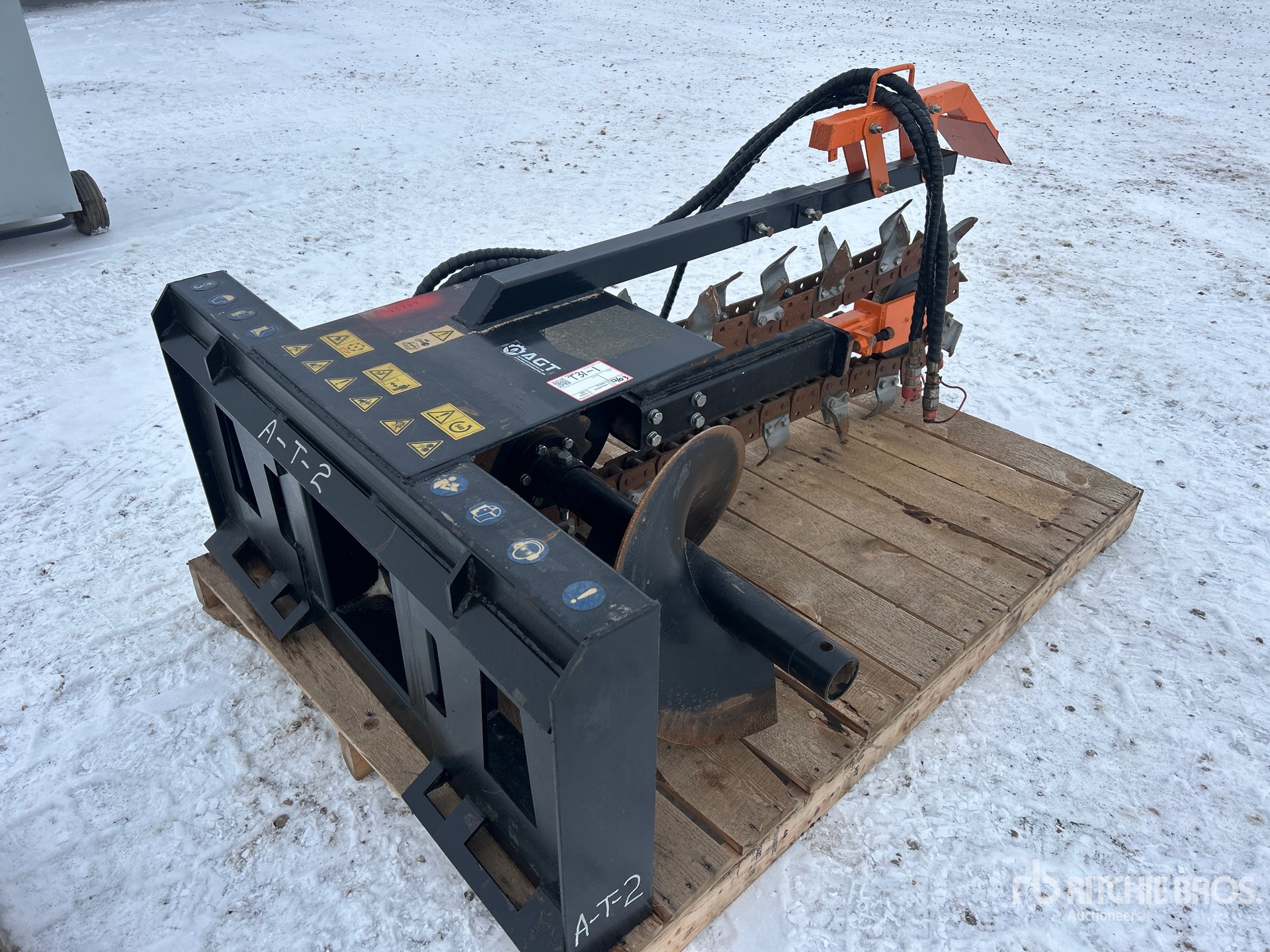 General Appearance with Foto, angolo anteriore sinistro